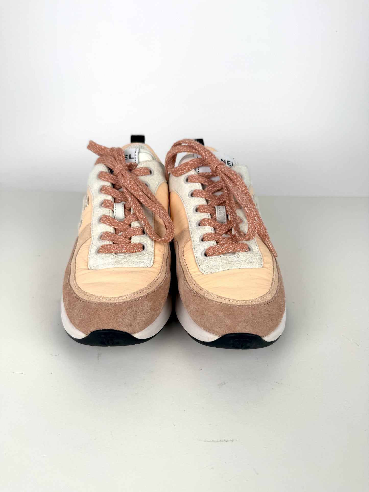 CHANEL CC Interlocking Multicolor Logo Light Beige, Gray 22P Sneakers 38, 7