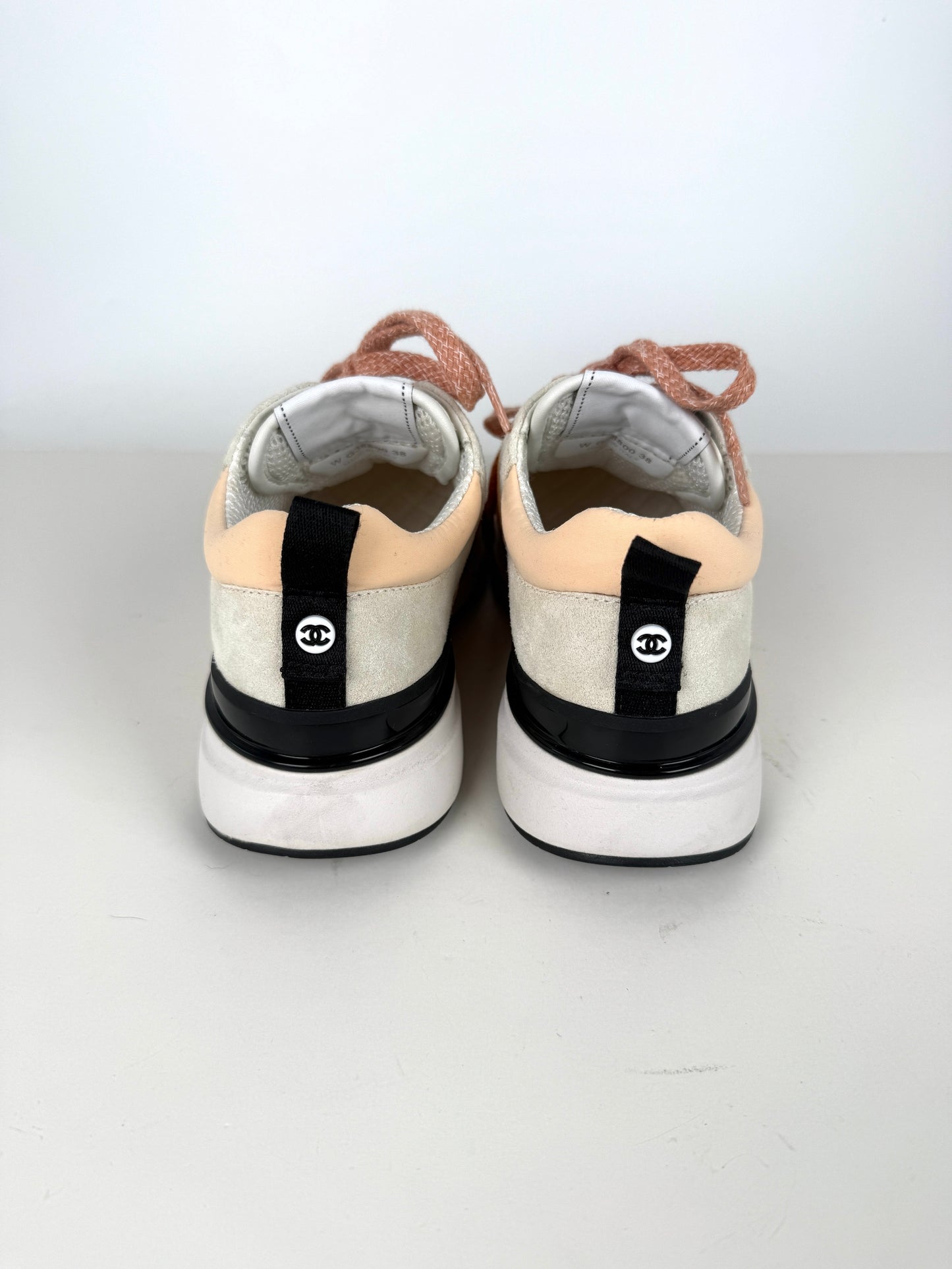 CHANEL CC Interlocking Multicolor Logo Light Beige, Gray 22P Sneakers 38, 7
