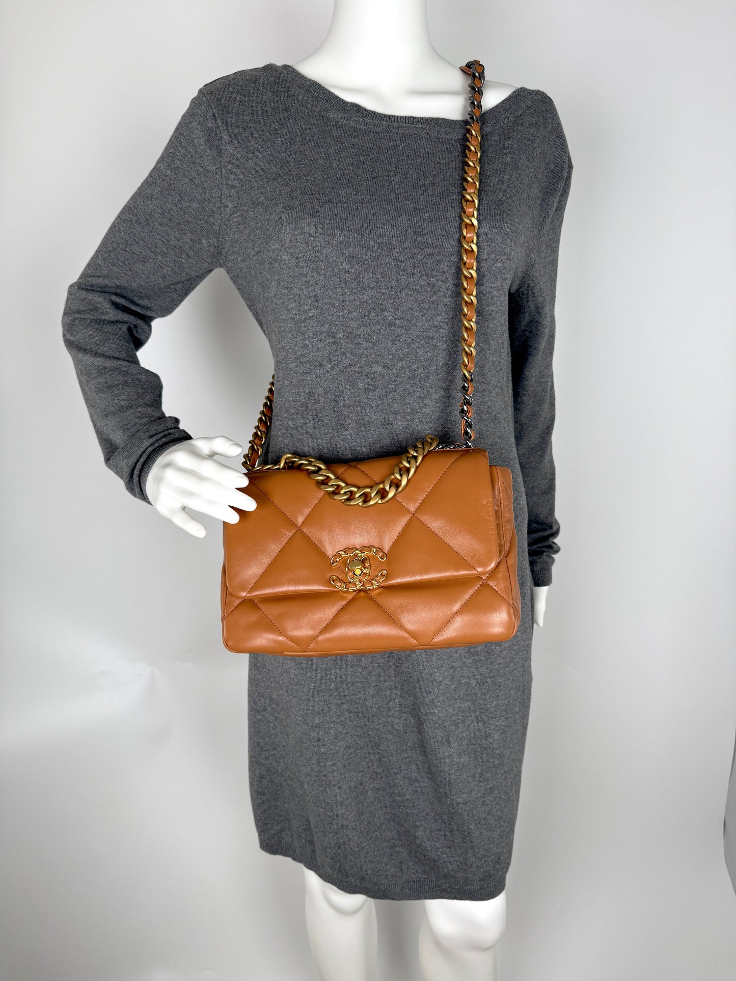 CHANEL 19 2021 Medium Carmel Brown Lambskin Gold Hardware Flap Bag