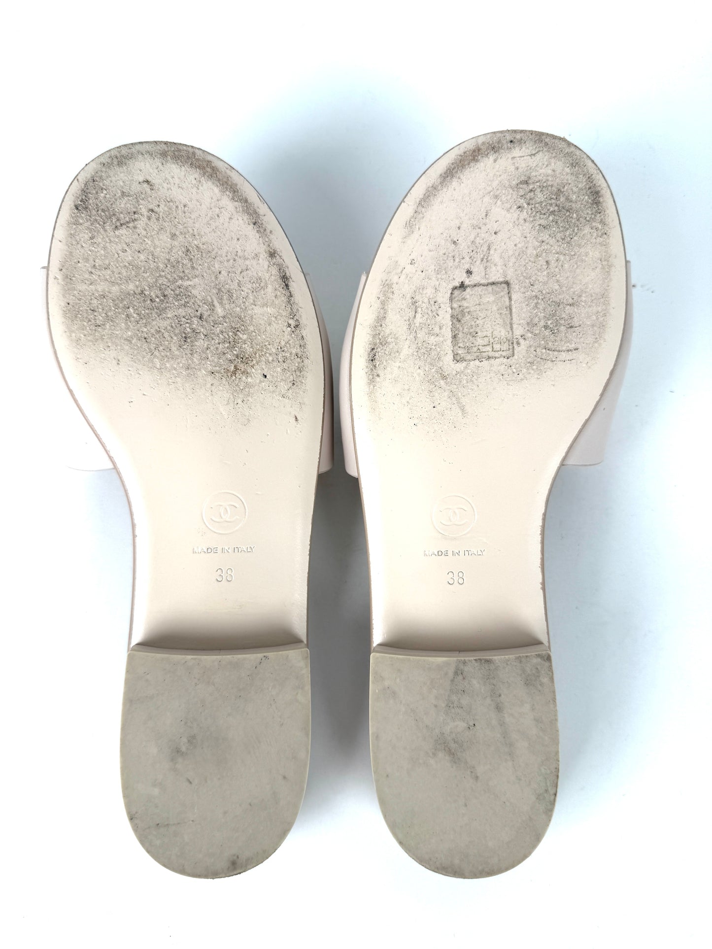 CHANEL Print Logo Neutral White Slip on Leather Slide Sandals 38 7.5