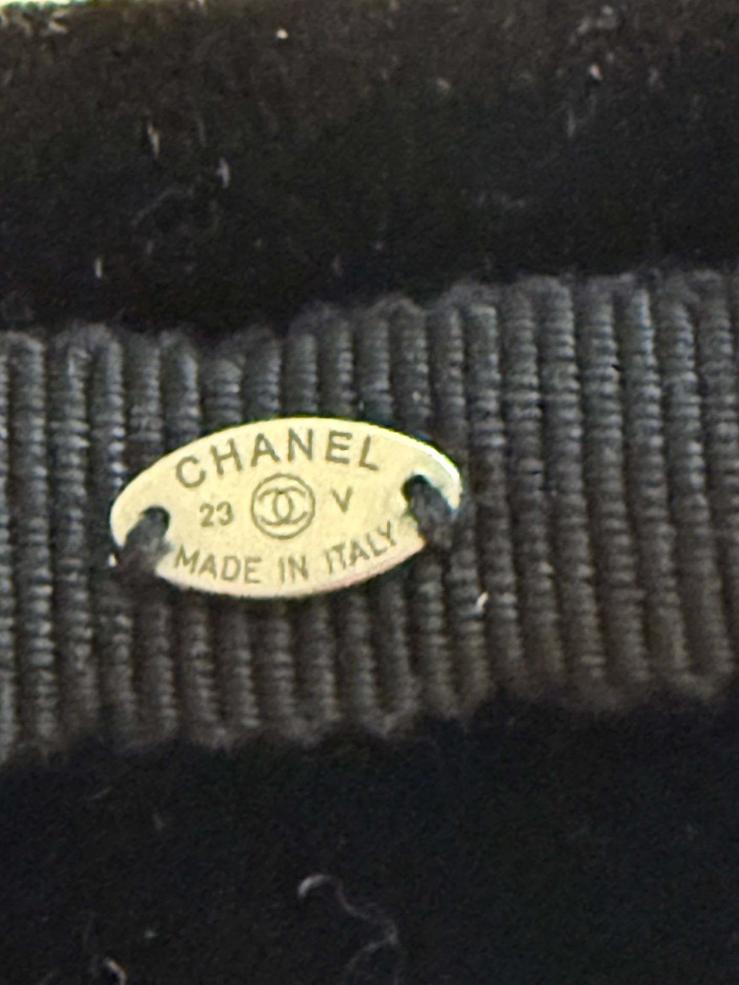 CHANEL CC Logo Black Velvet Headband