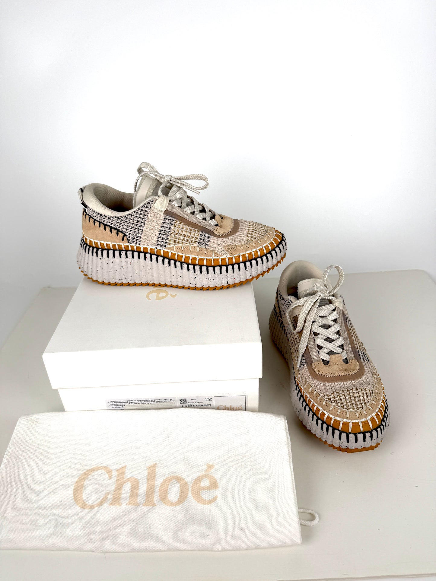 CHLOE Nama Stitch Walking Beige Biscotti Sneakers 38, 7.5