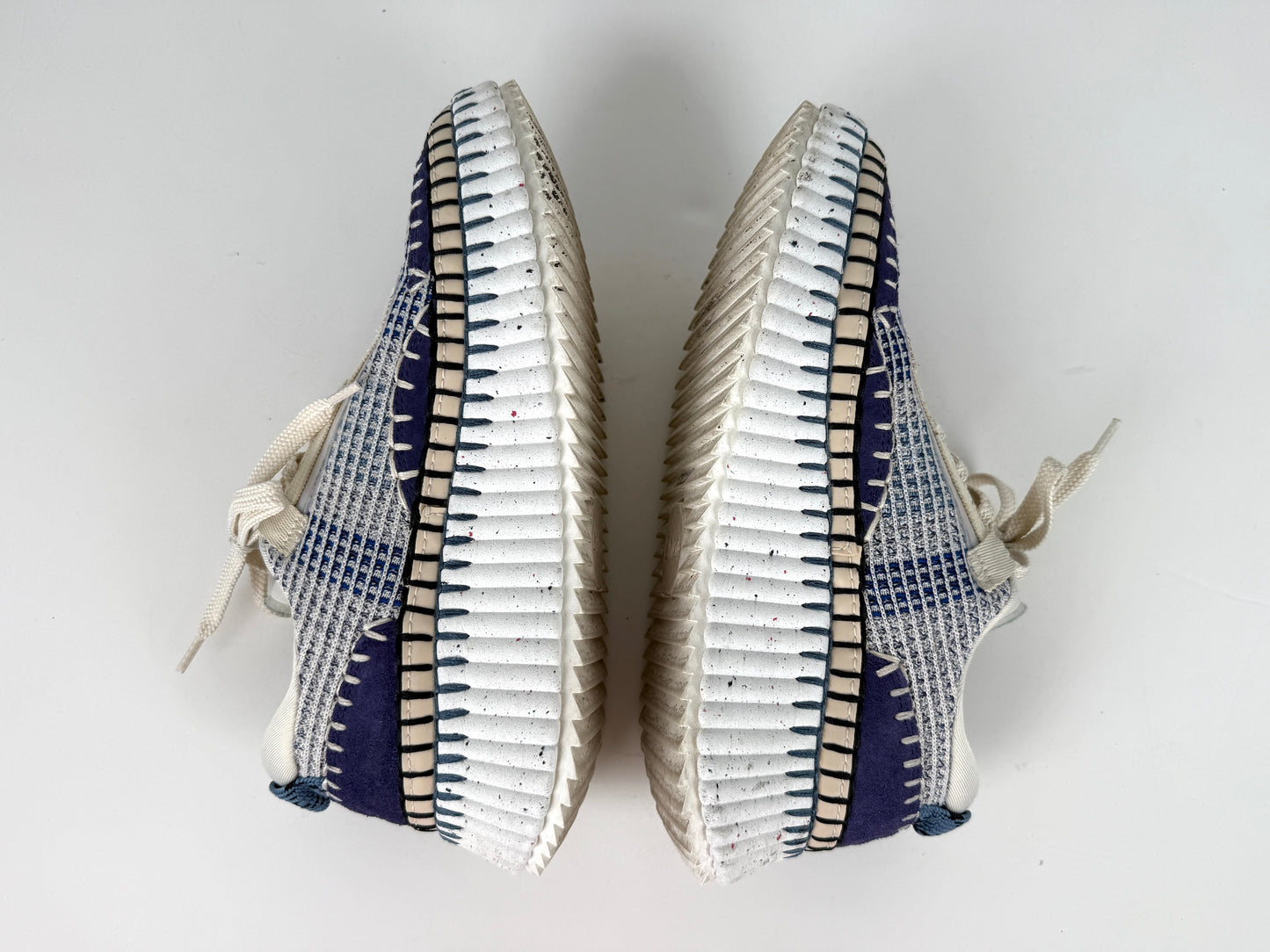 CHLOE Nama Stitch Walking Beige Cosmic Blue Sneakers 38, 7.5