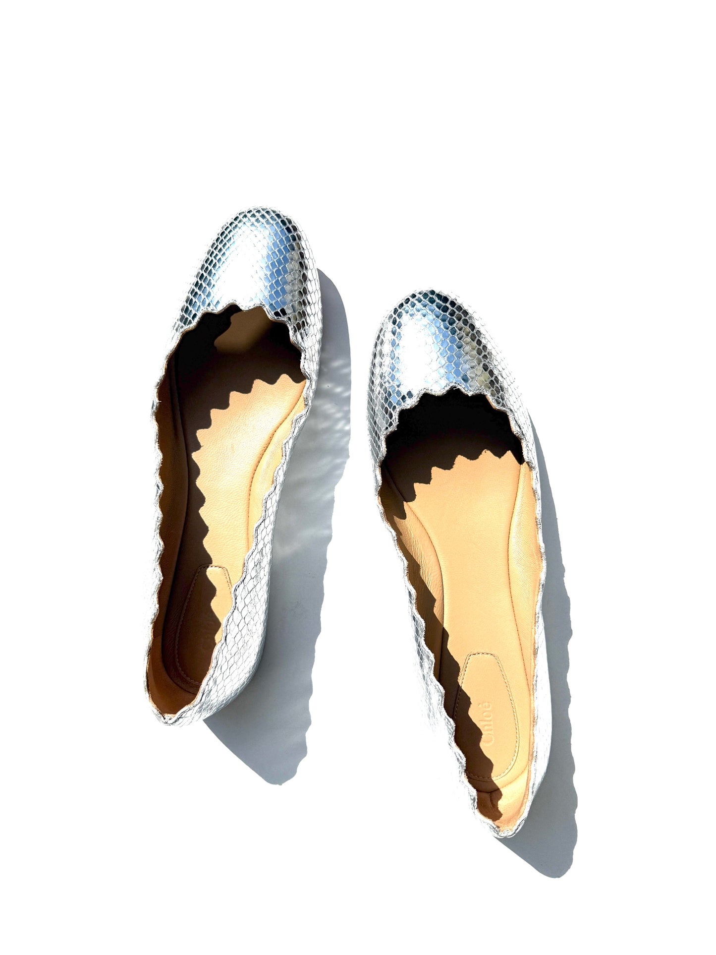 CHLOE Lauren Scalloped Ballet Silver Leather Flat Shoes 38, 7.5
