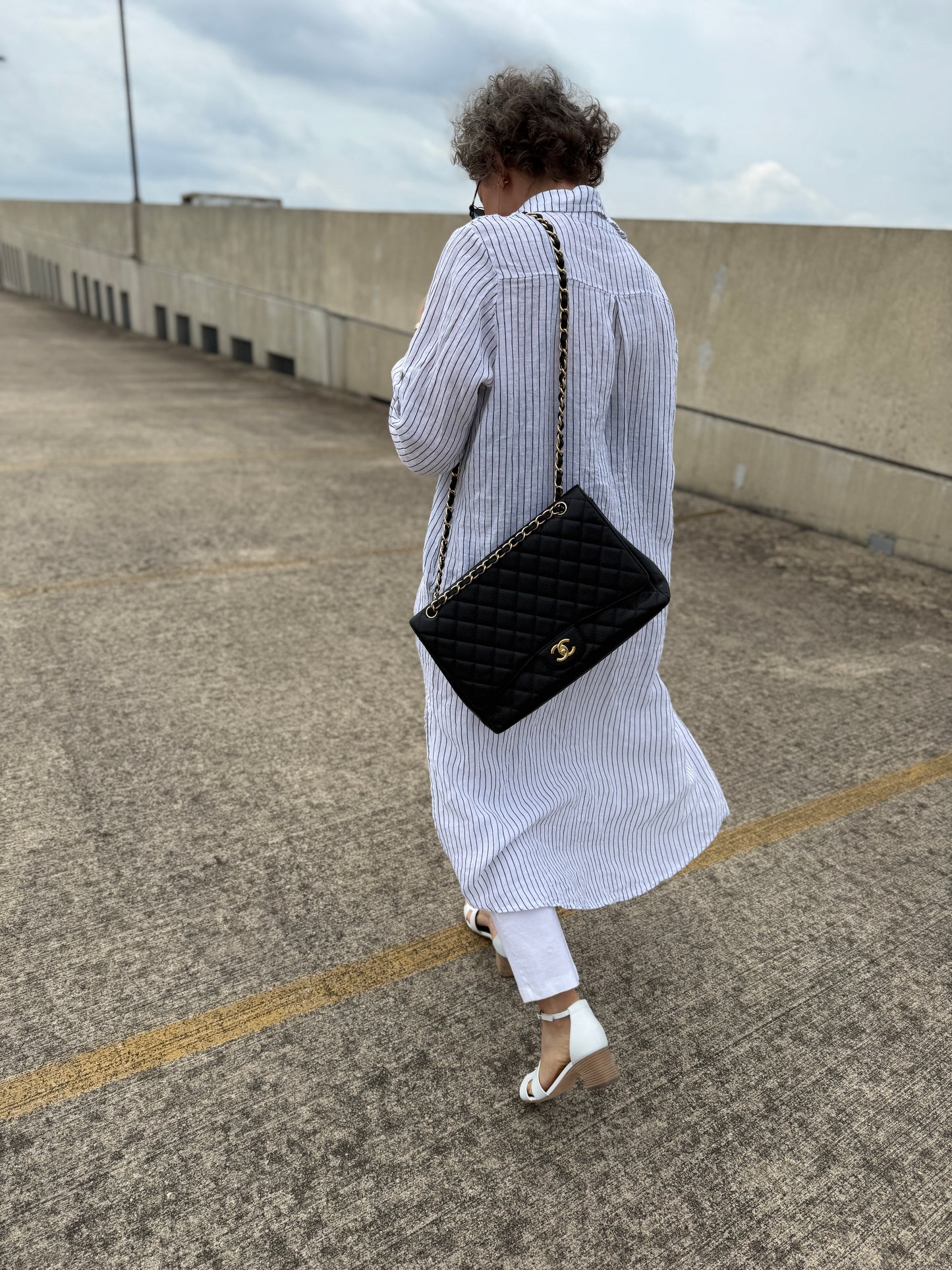 CHANEL Maxi Jumbo Classic Black Caviar Quilted Gold Hardware Single Flap Shoulder Crossbody Bag Designer Consignment