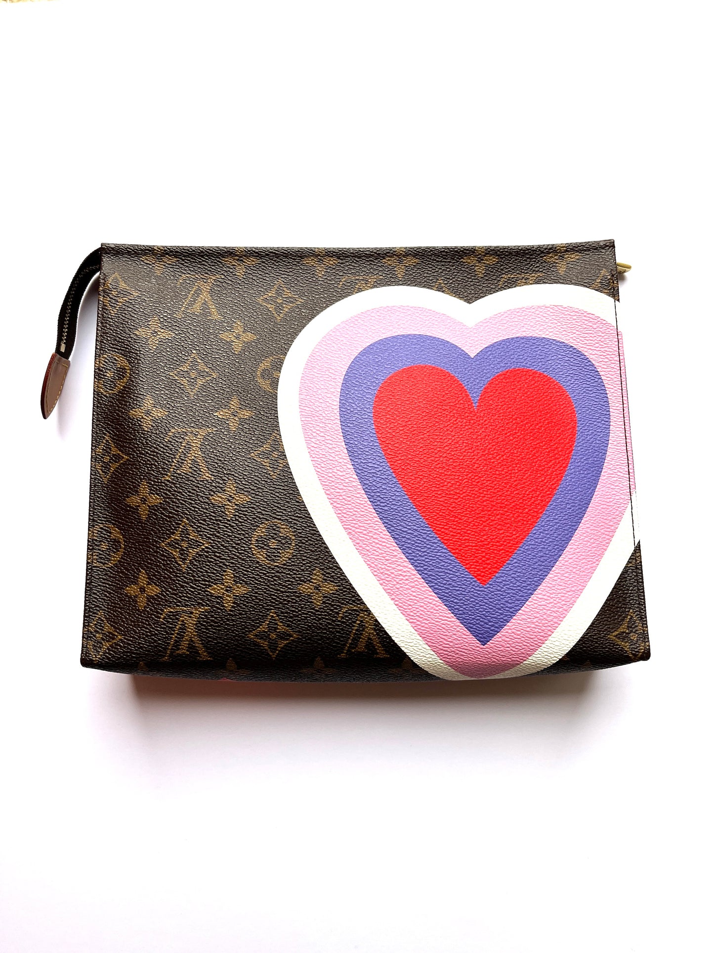 LOUIS VUITTON Monogram 2021 Game On Zip Brown Toiletry Heart Pouch Bag 26