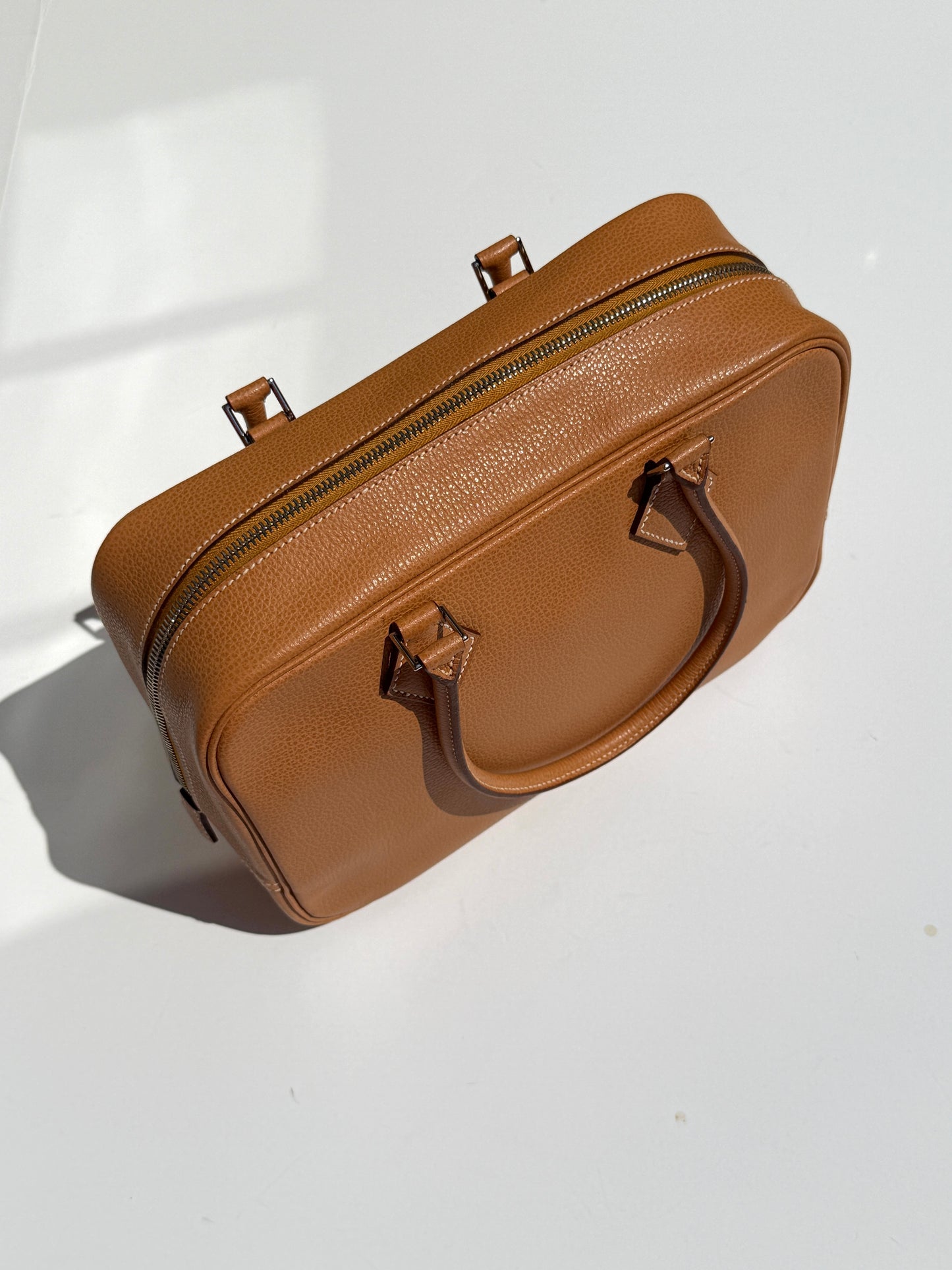 HERMES Plume 28 Natural Vache Liegee Beige Leather Top Handle Bag