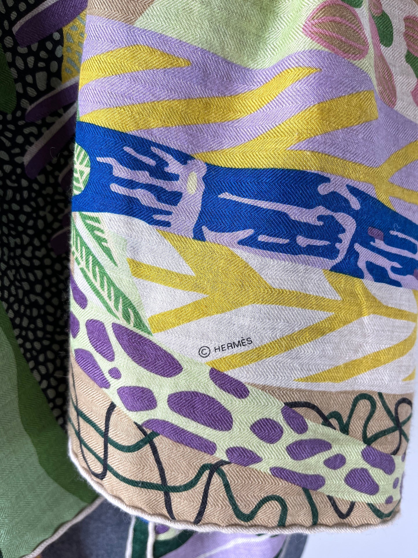 HERMES En Liberte Beige Vert Arnica Cashmere 140 Shawl Scarf