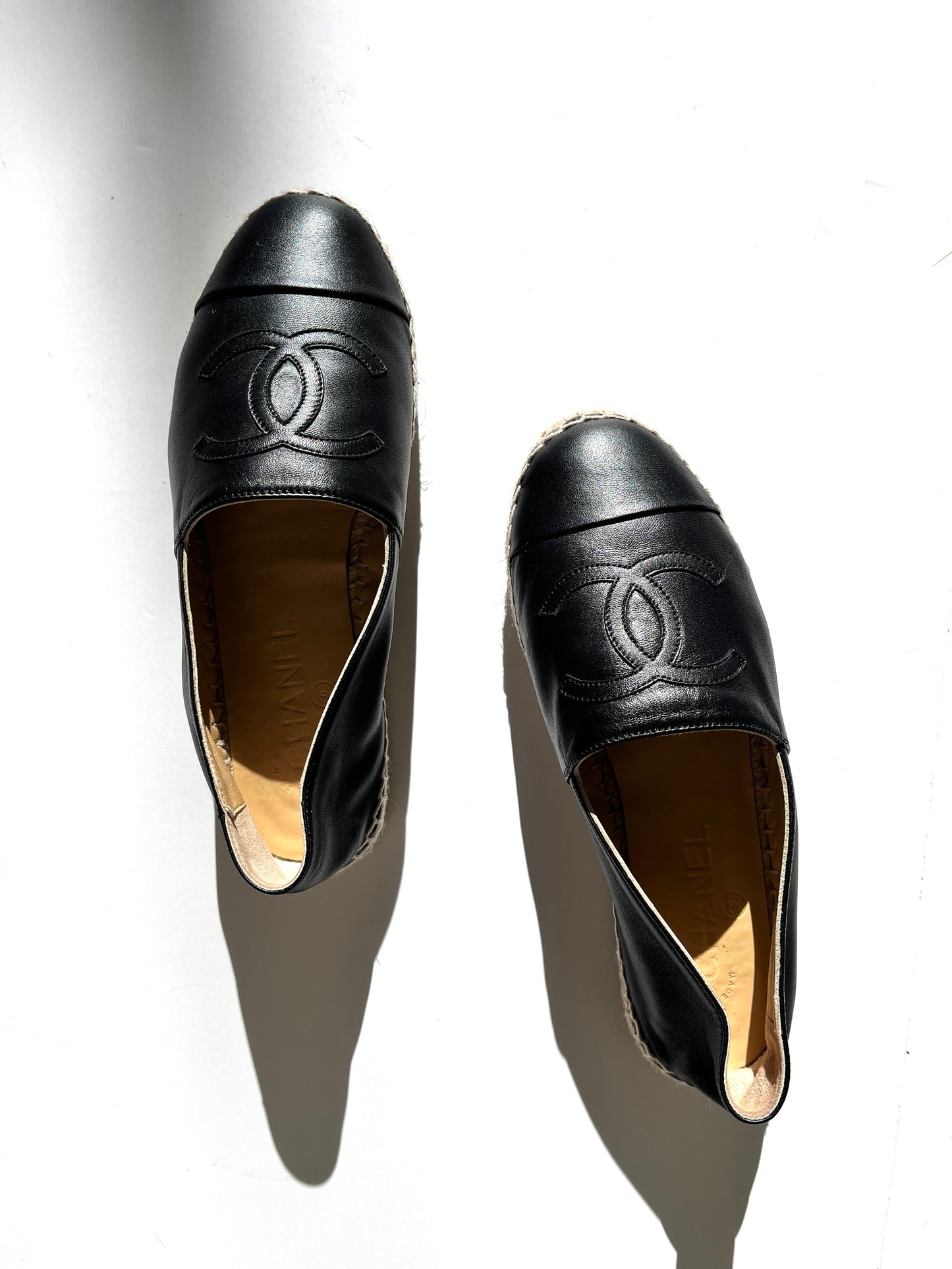 CHANEL Black Leather CC Logo Espadrilles Flats 37 7