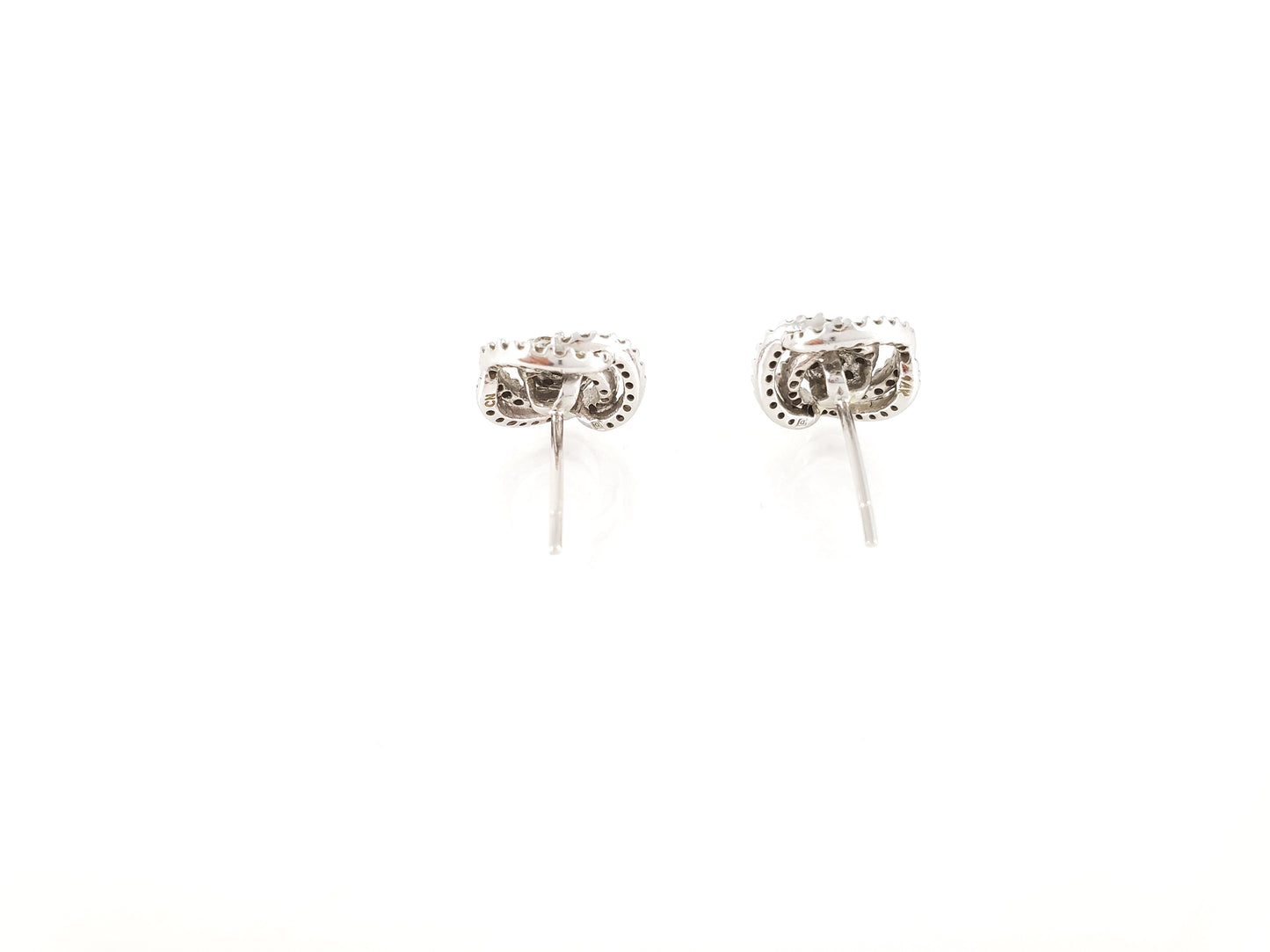 14k White Gold Pavé Diamond Flower Stud Earrings