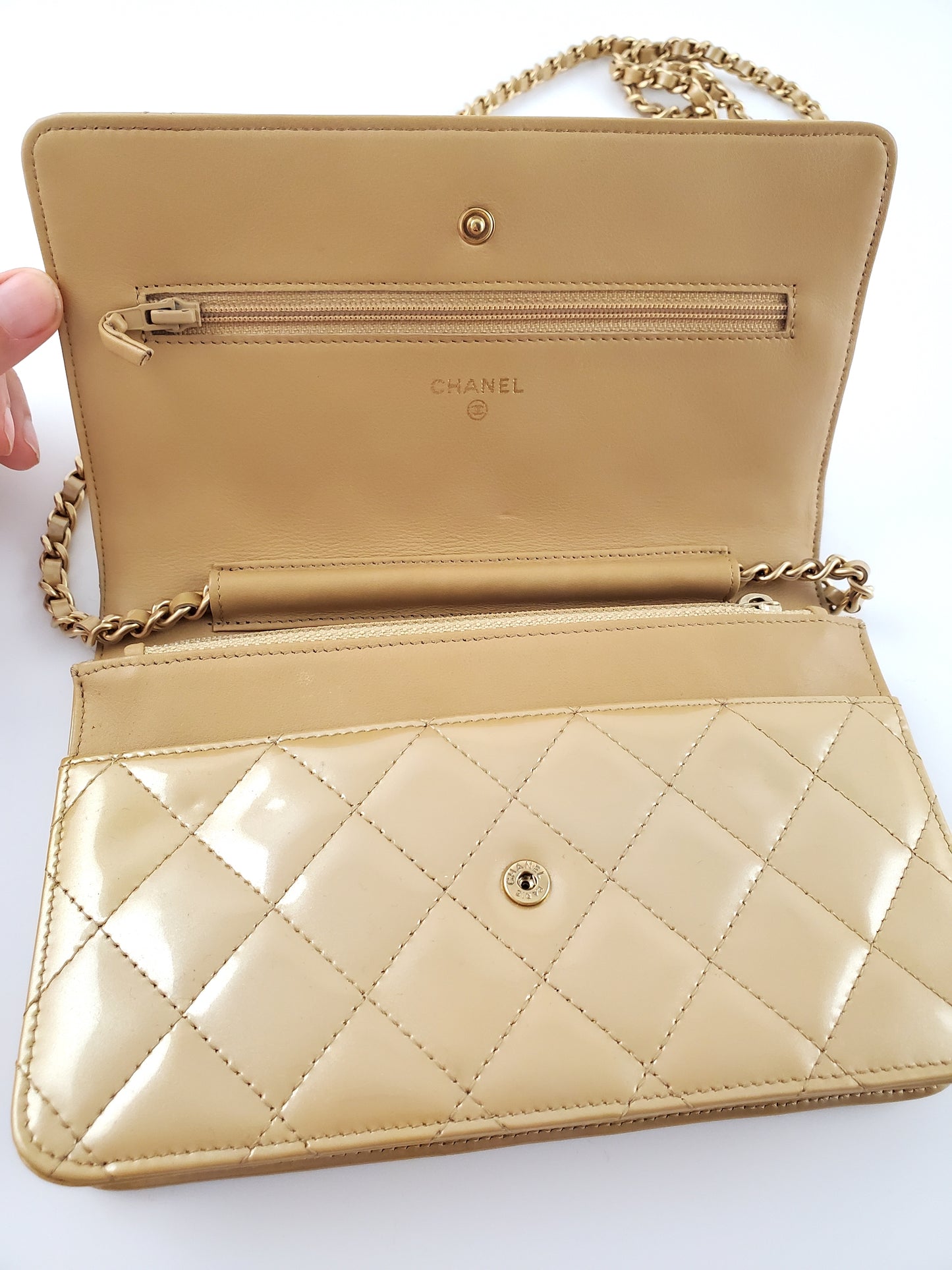 CHANEL Wallet on the Chain Bag