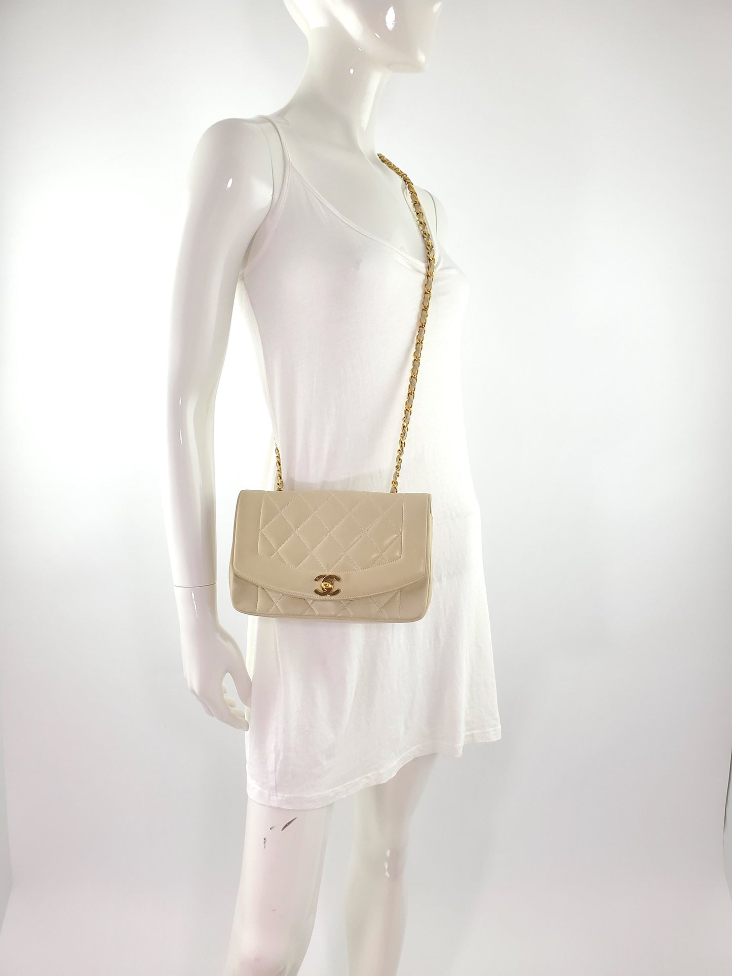 CHANEL Vintage 1994 Diana Flap Bag