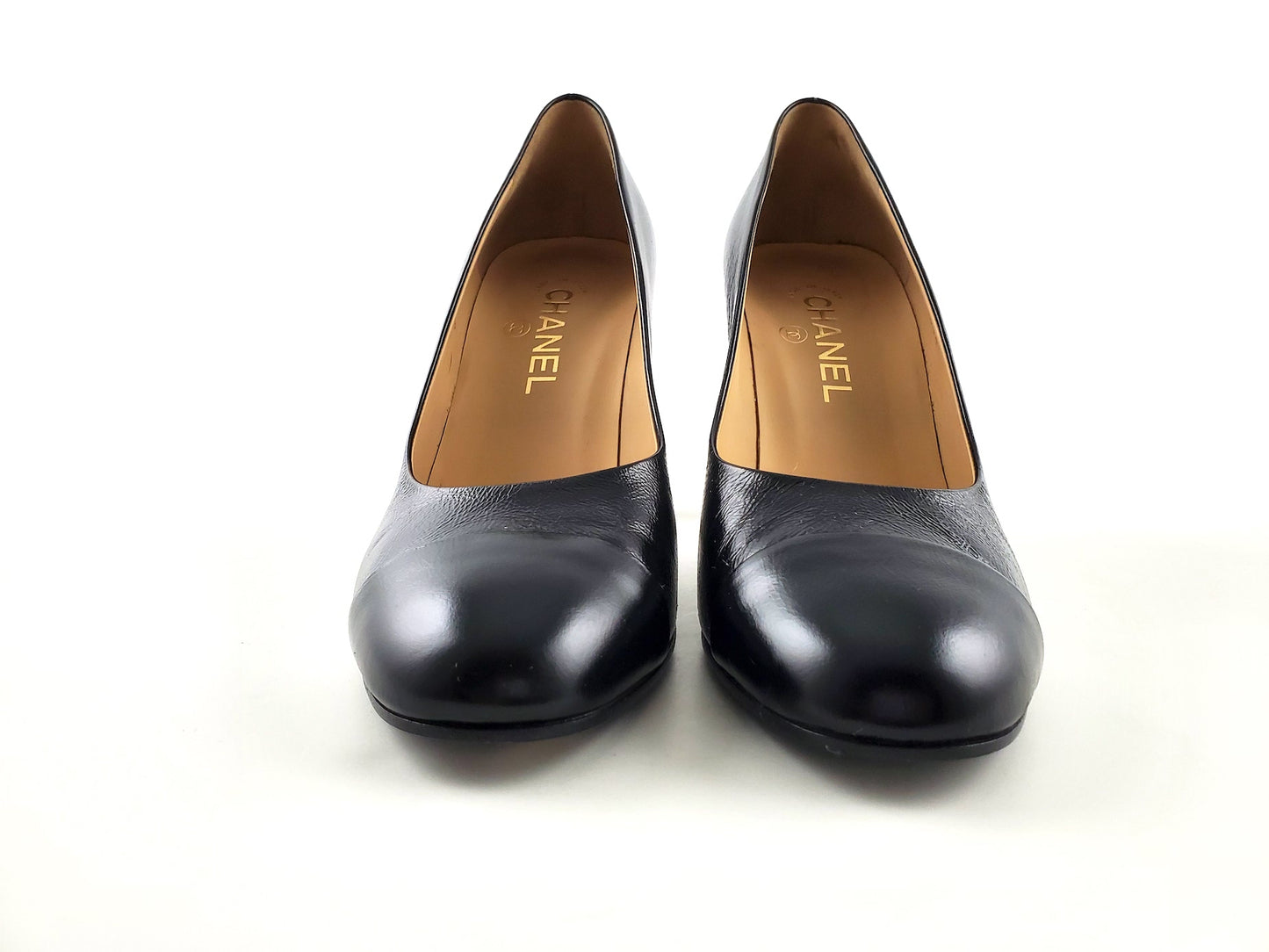 CHANEL CC Logo Round Toe Pumps 40