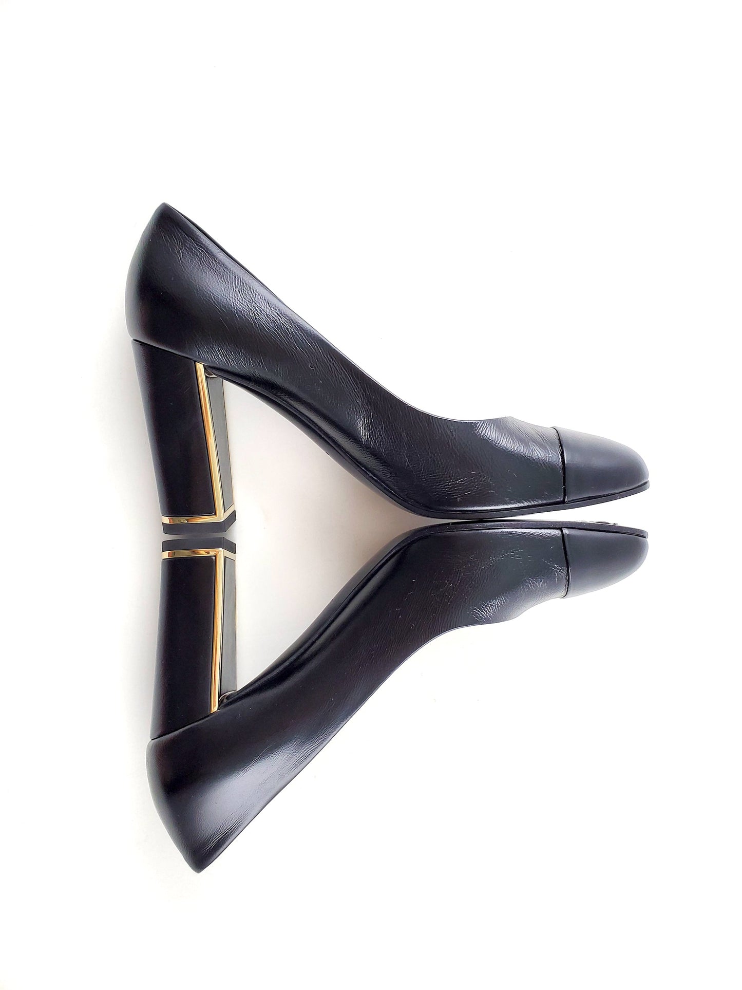 CHANEL CC Logo Round Toe Pumps 40