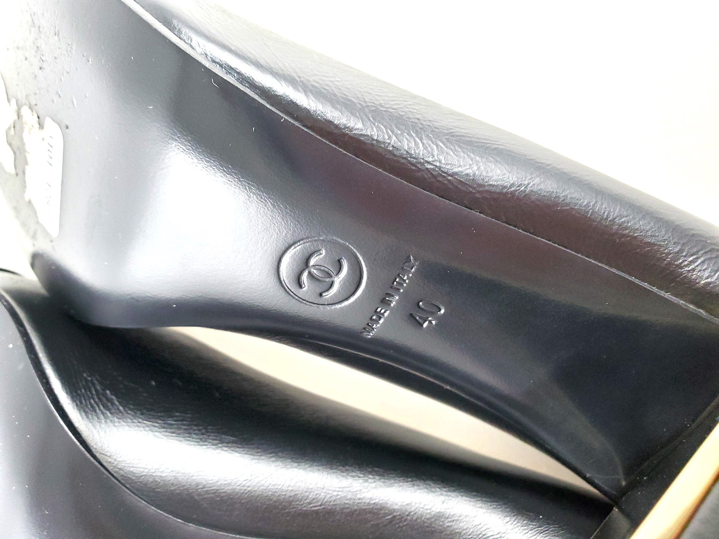 CHANEL CC Logo Round Toe Pumps 40