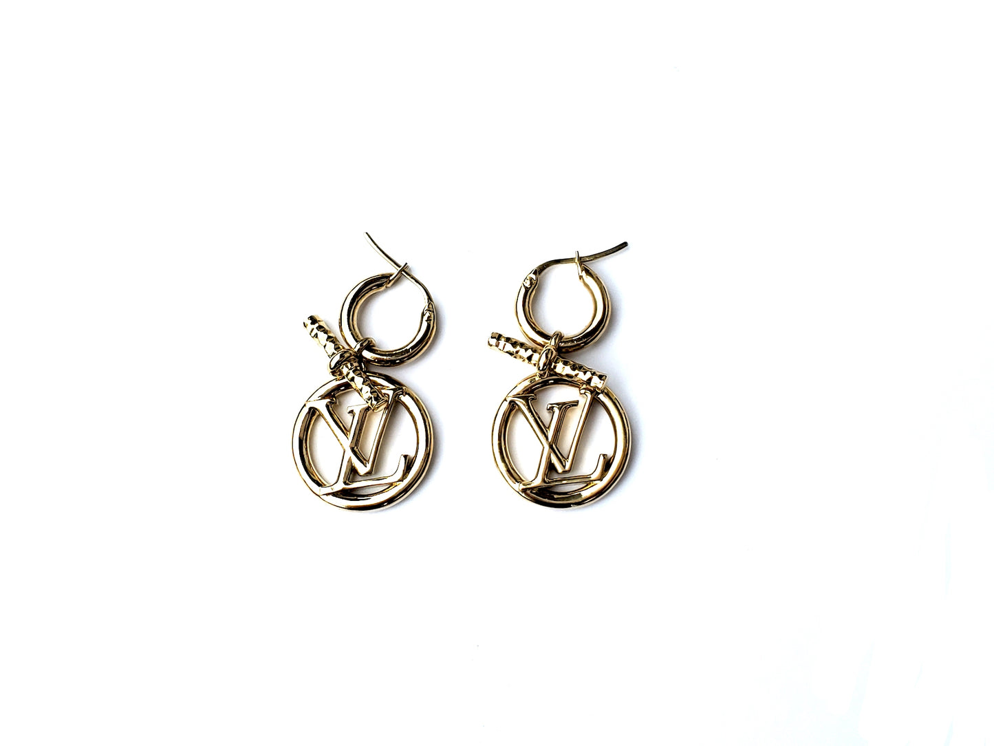 LOUIS VUITTON 2022 Baby Louise Drop Gold Tone Earrings