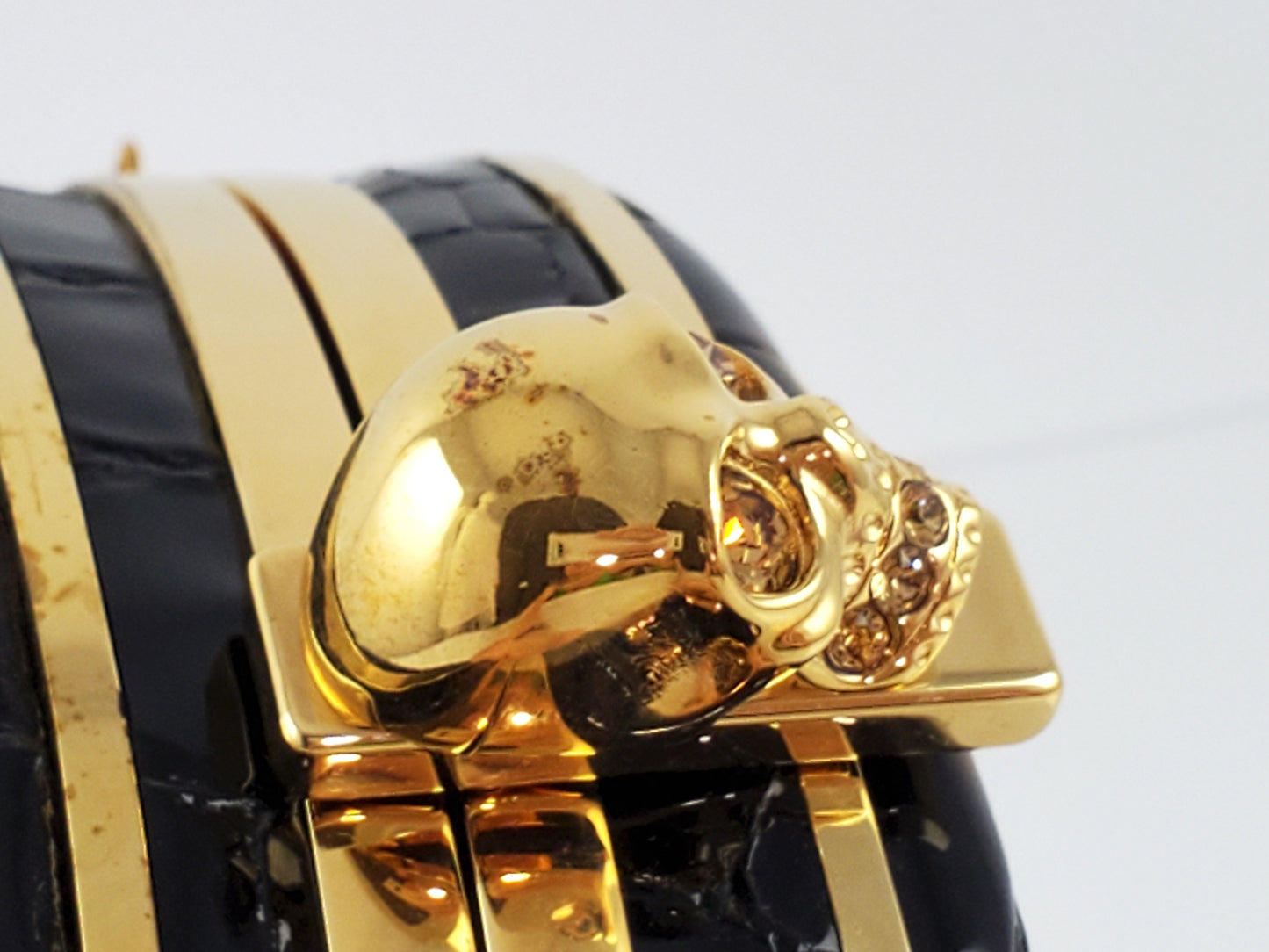 ALEXANDER McQUEEN Round Skull Black Croc Embossed Crossbody Bag