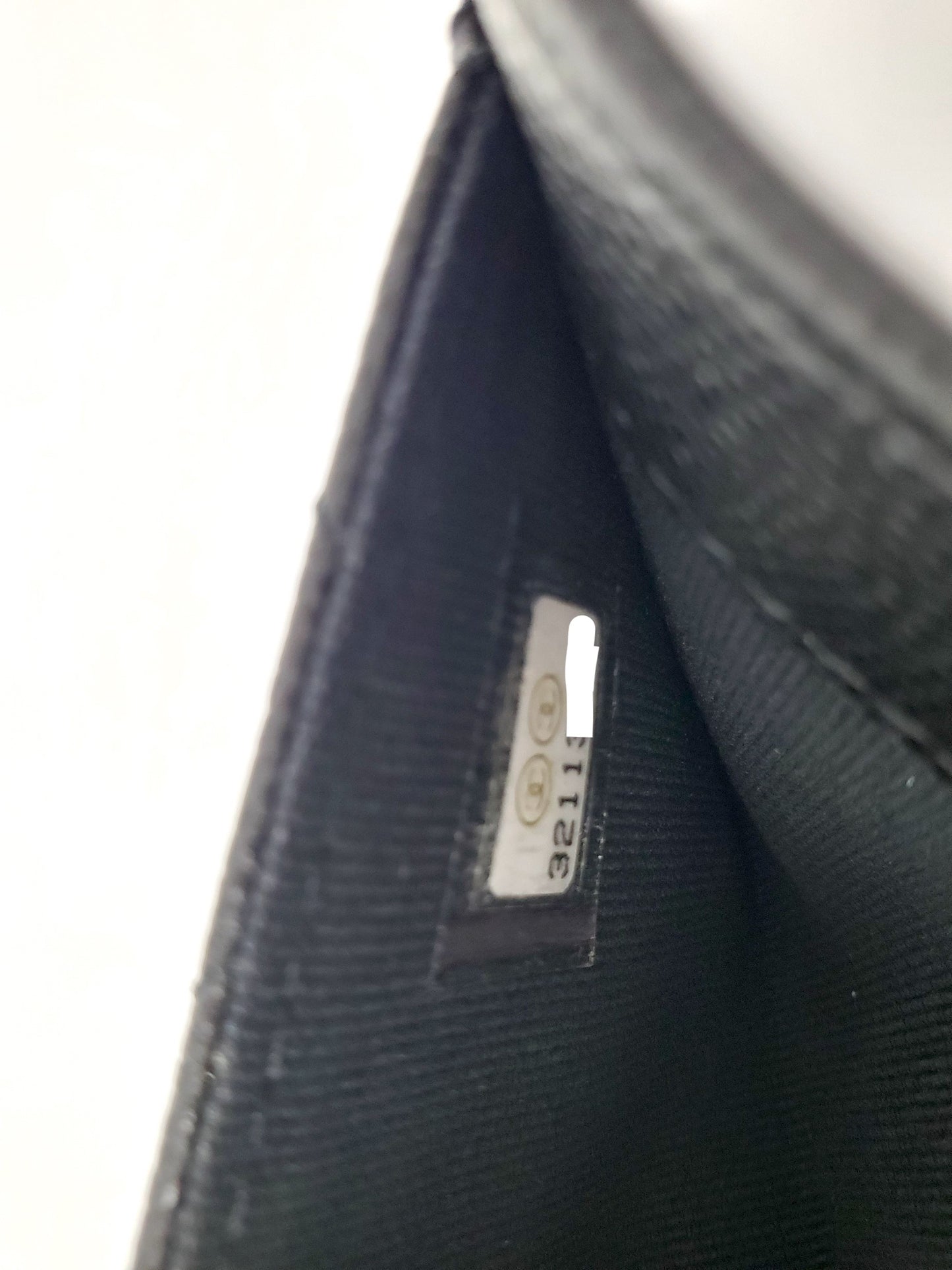 New CHANEL 22S Black Caviar Classic Flap Medium Wallet