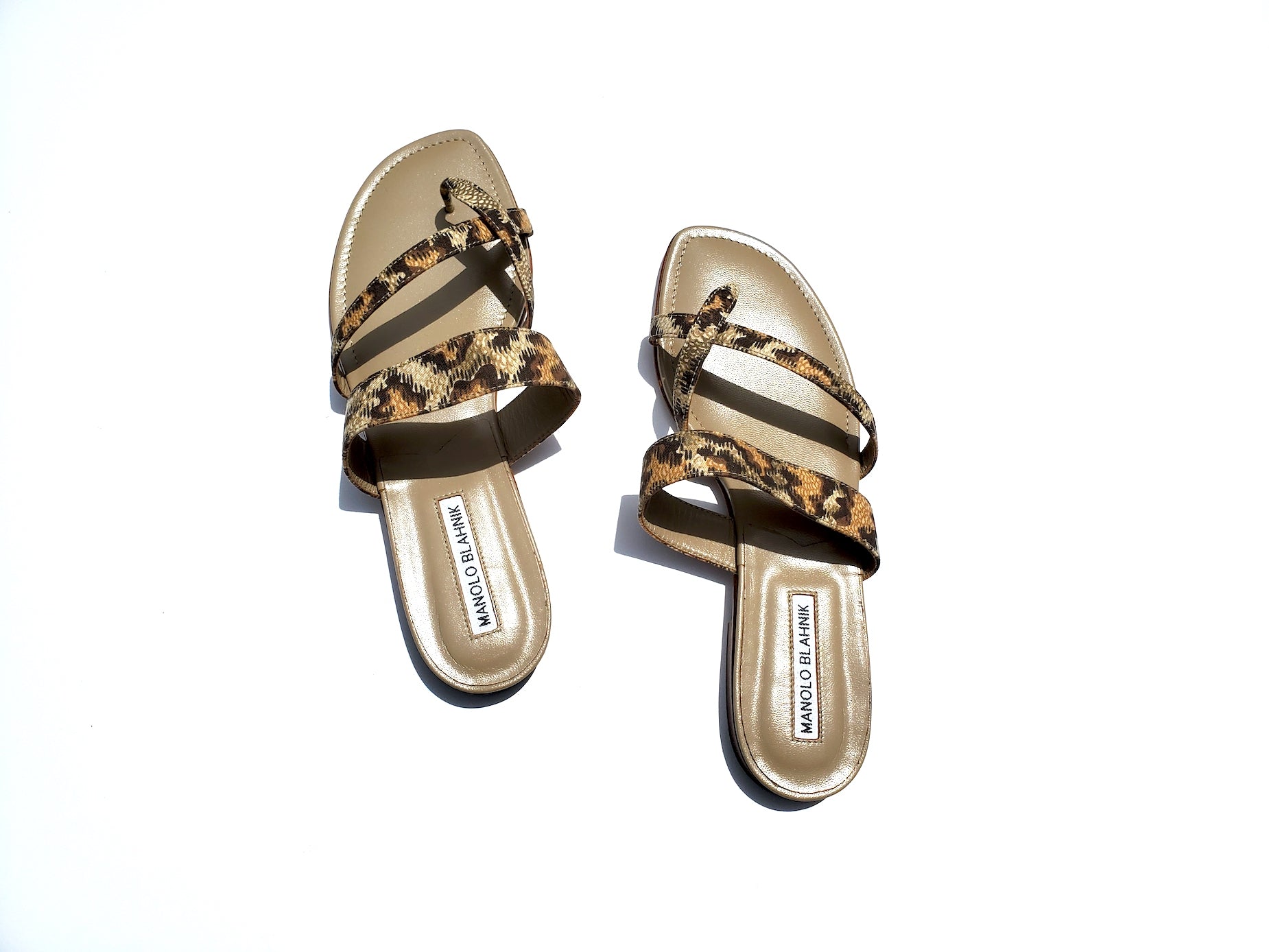 Manolo blahnik slide discount sandals