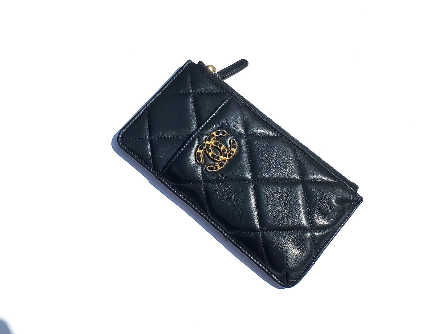 CHANEL 19 2020 Black Goatskin Quilted Phone Card Holder