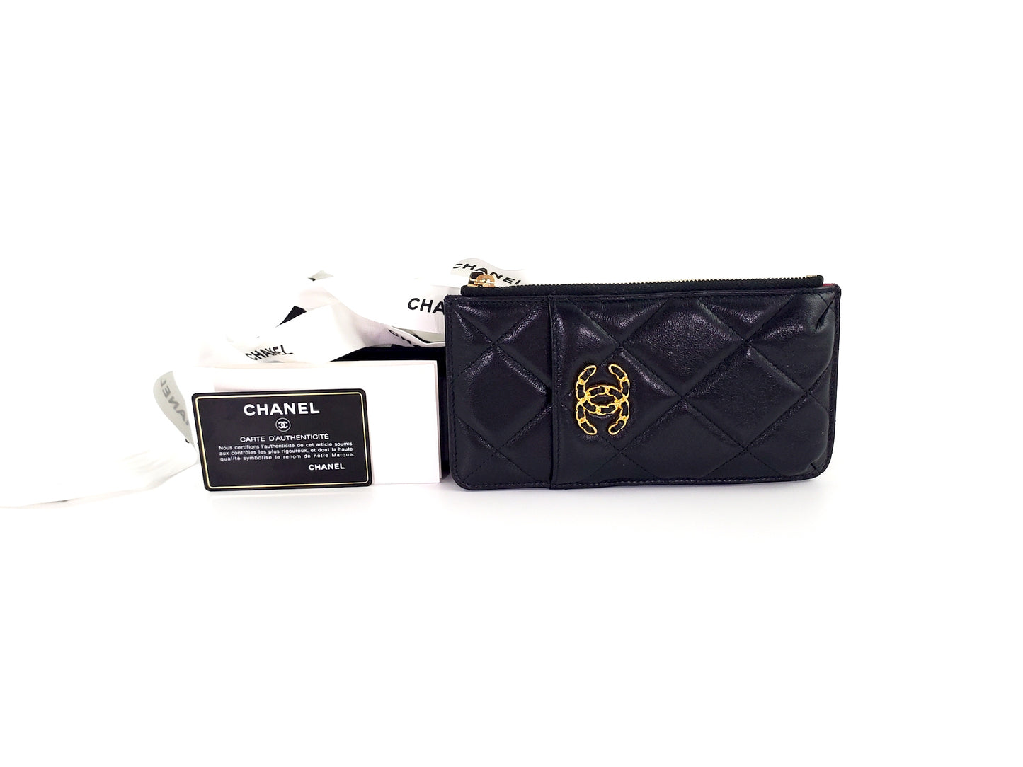 CHANEL 19 2020 Black Goatskin Quilted Phone Card Holder