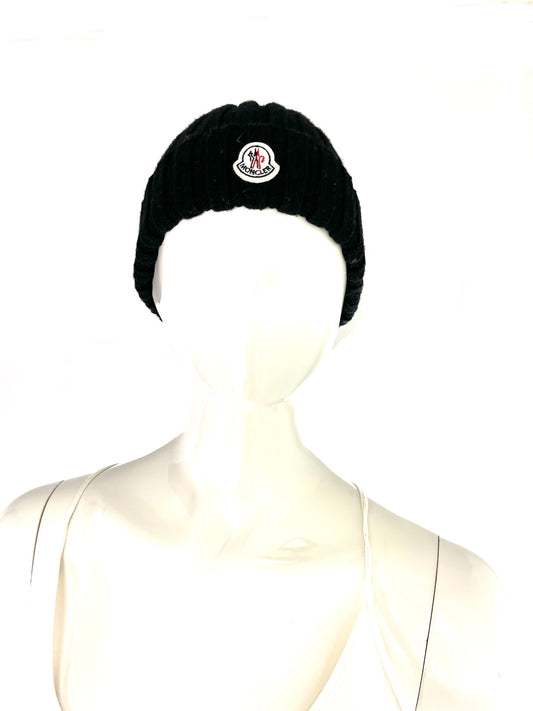 Moncler Black Ribbed Wool Logo Patch Beanie Hat