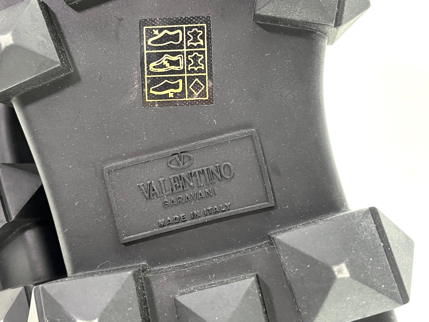 VALENTINO Trackstud Beatle Black Ankle Boots 40 9.5