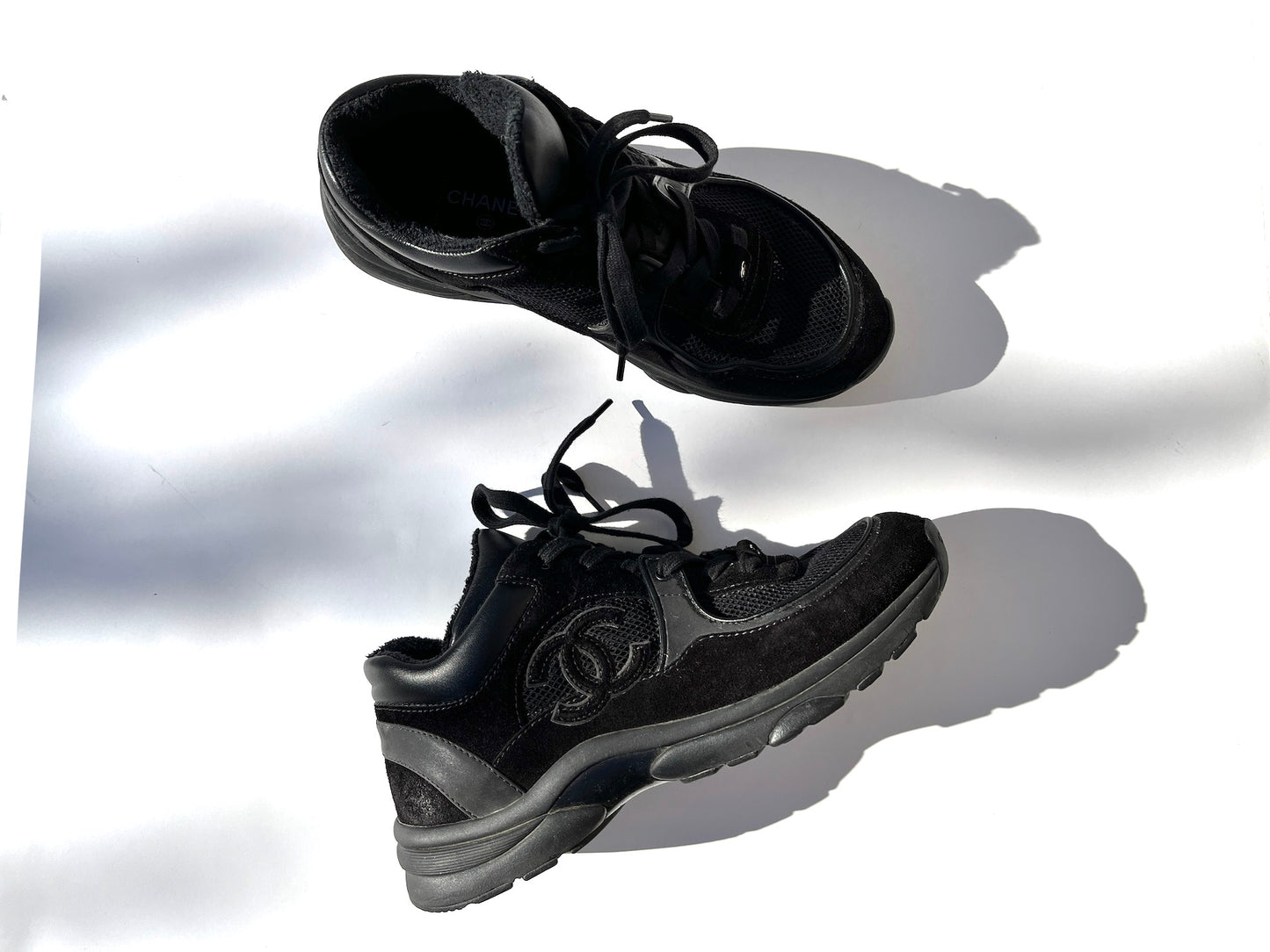 CHANEL Black 2020 Interlocking CC Logo Sneakers 39 8