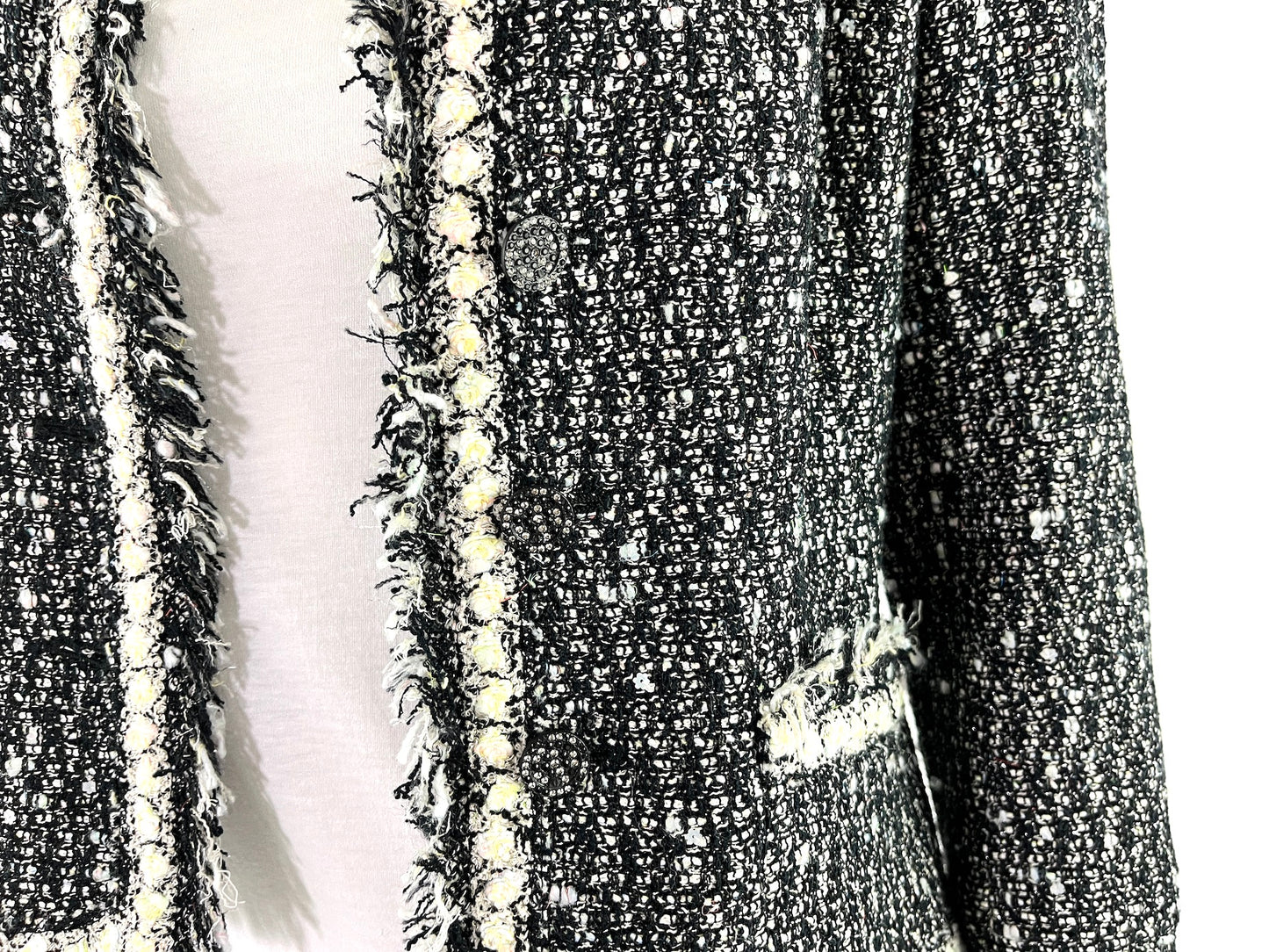 CHANEL Tweed 05A Black White Jacket  36 2 4