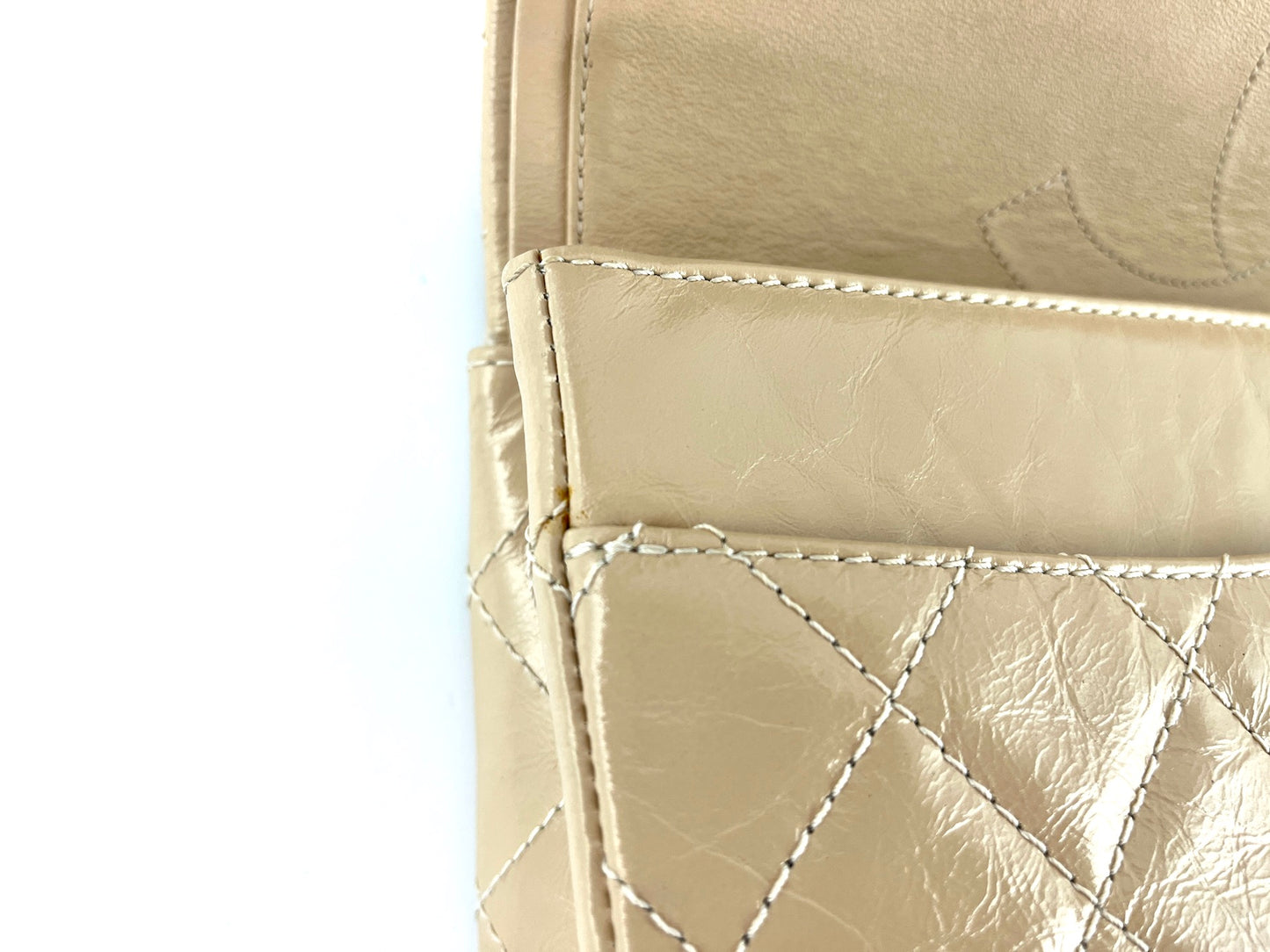 CHANEL 2.55 Beige 227 Reissue Classic Shoulder Crossbody Flap Bag