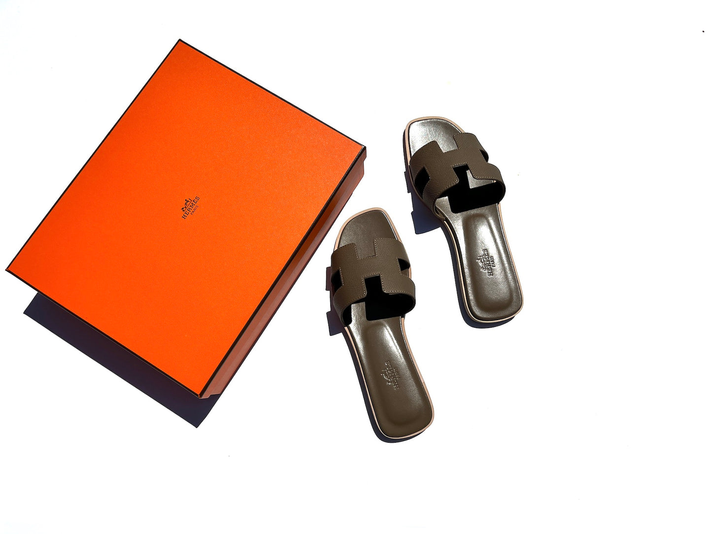 New Hermes Etoupe Oran Sandals Slides 37