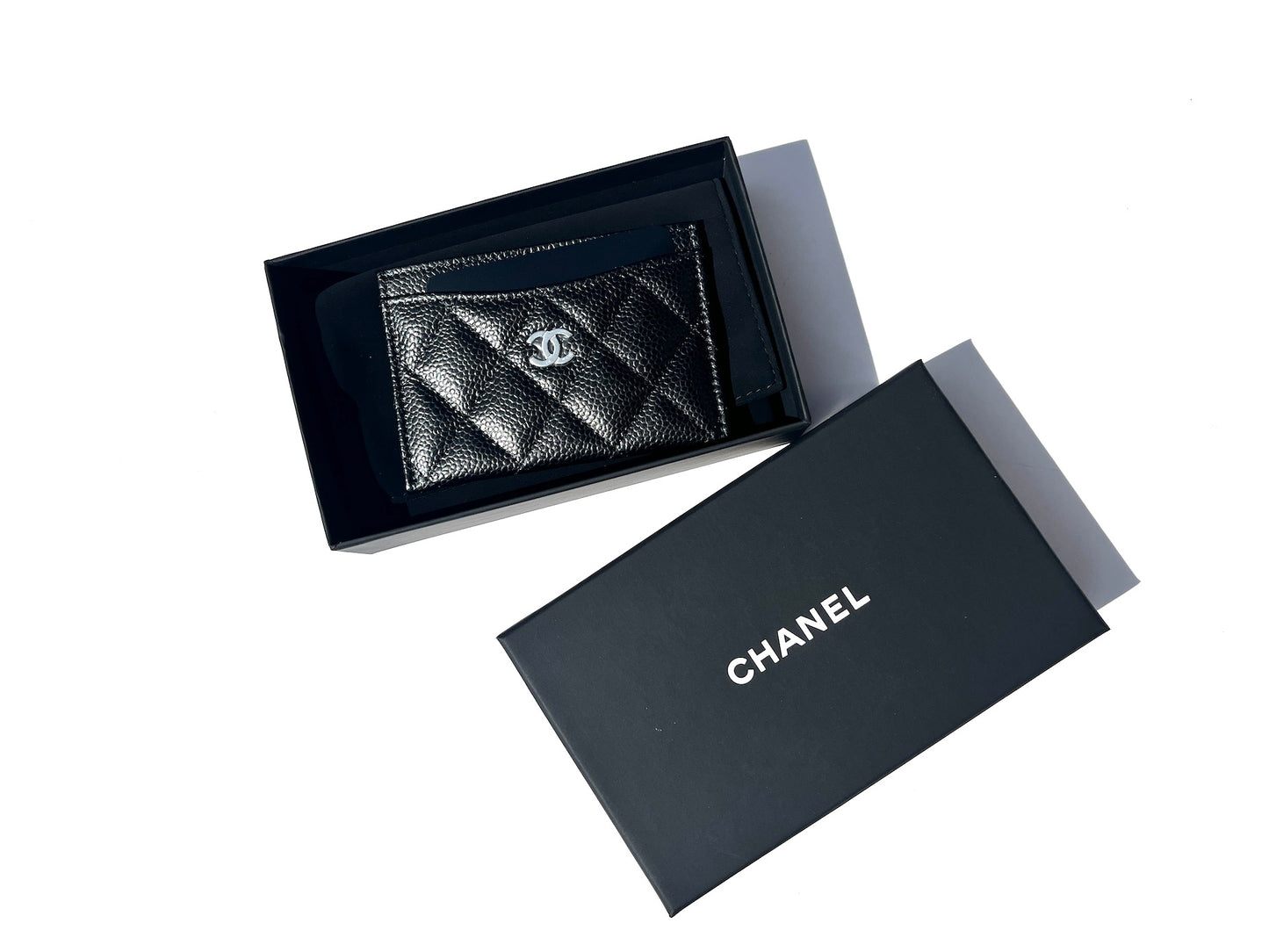 CHANEL 2022 Black Caviar Quilted Card Holder Case