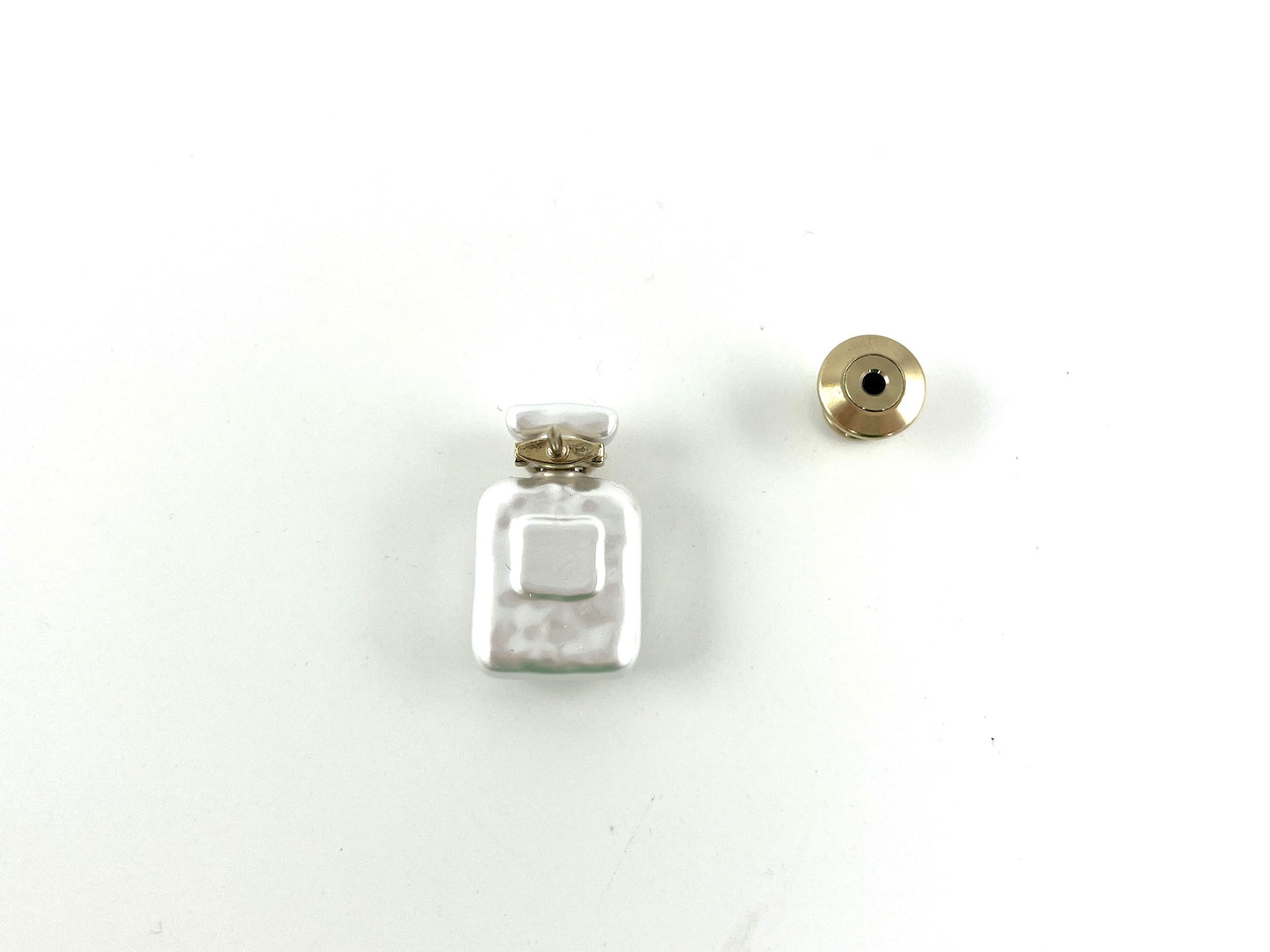 New CHANEL 2023 Perfume Bottle Crystal Pin
