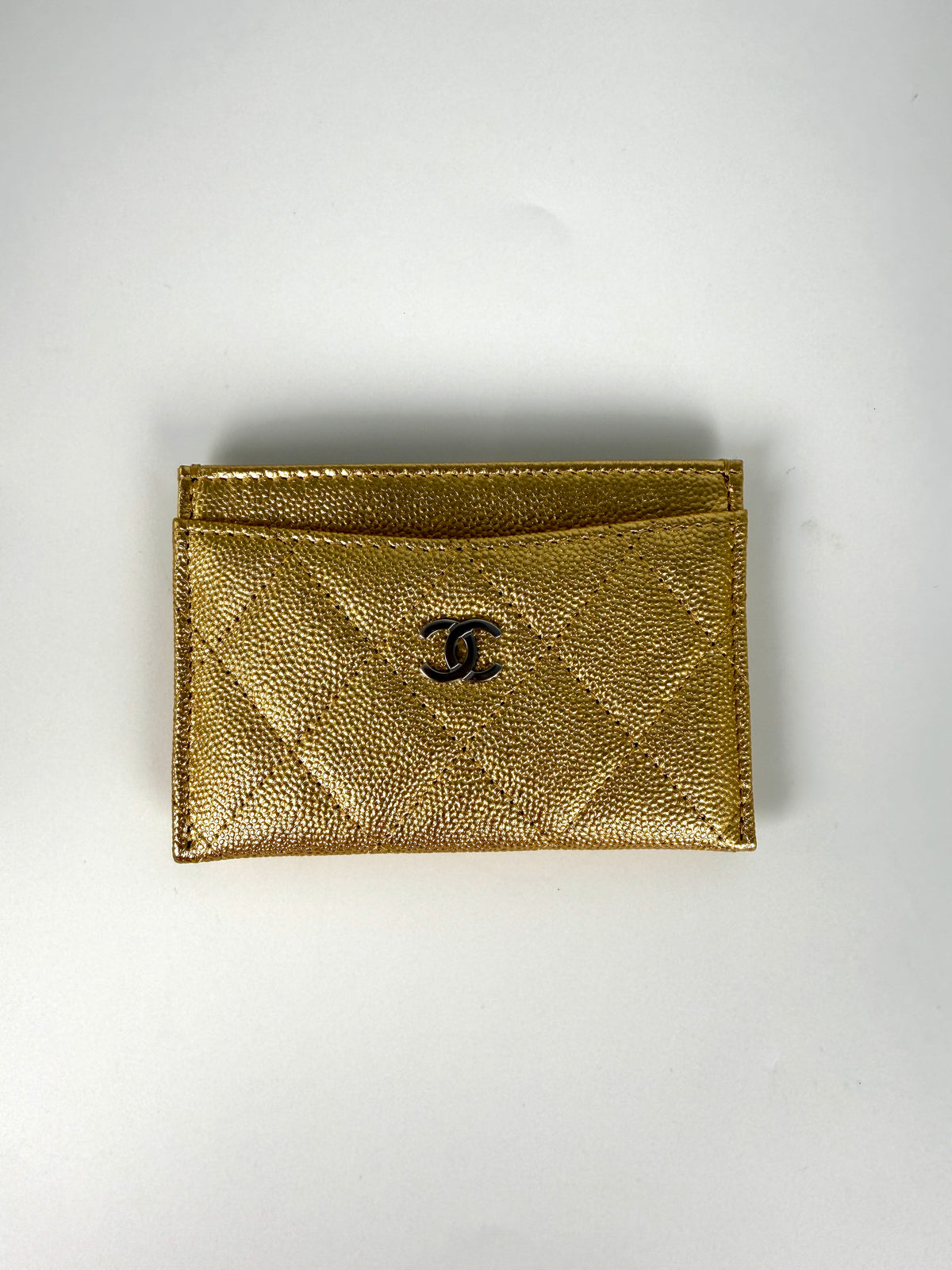 CHANEL Gold Metallic Quilted Caviar Leather 2026 Slim Card Holder Case New