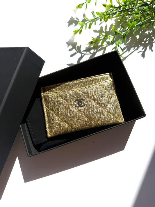 CHANEL Gold Metallic Quilted Caviar Leather 2026 Slim Card Holder Case New