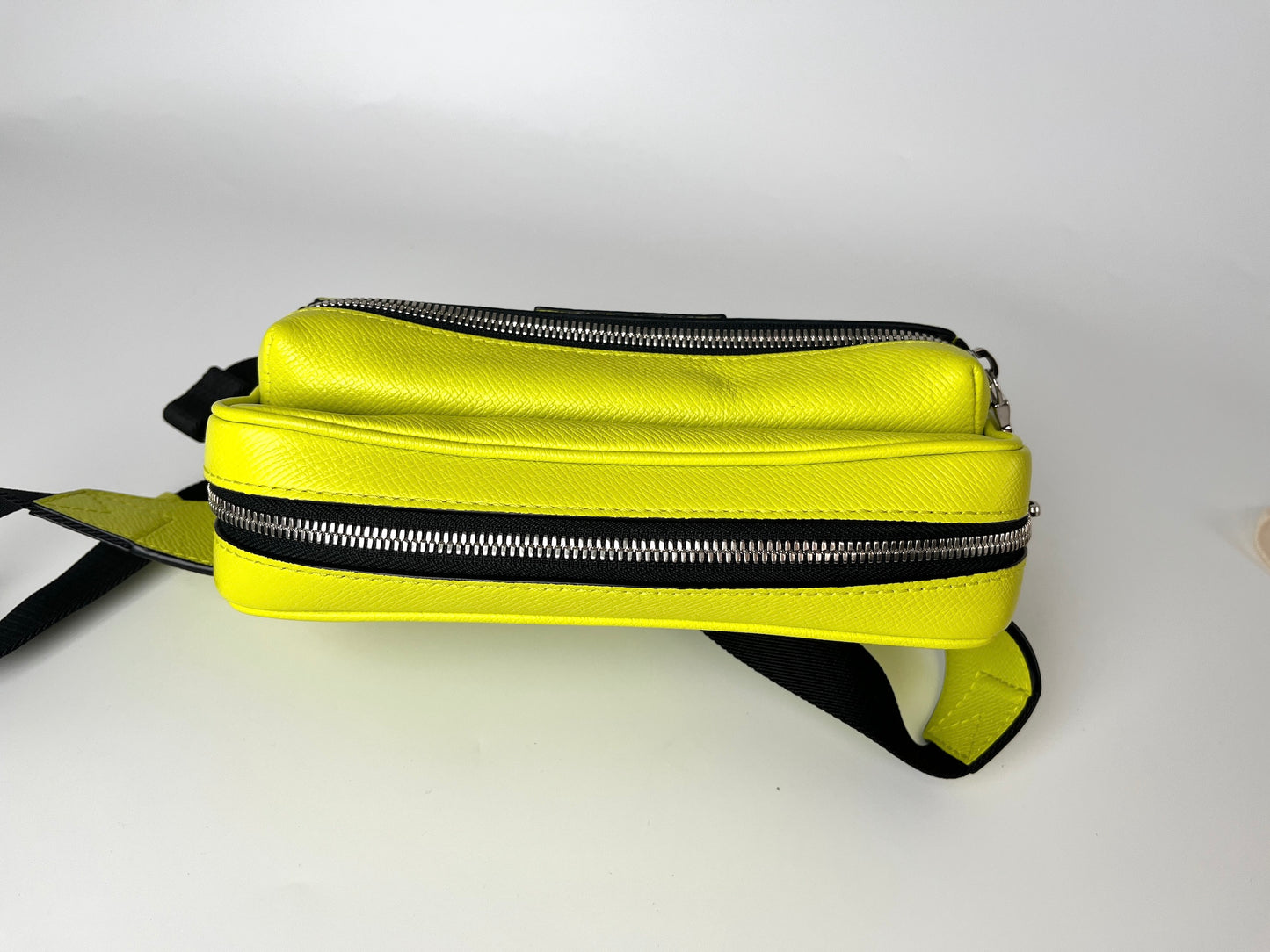 LOUIS VUITTON Taiga Outdoor Bumbag Neon Yellow Crossbody Bag