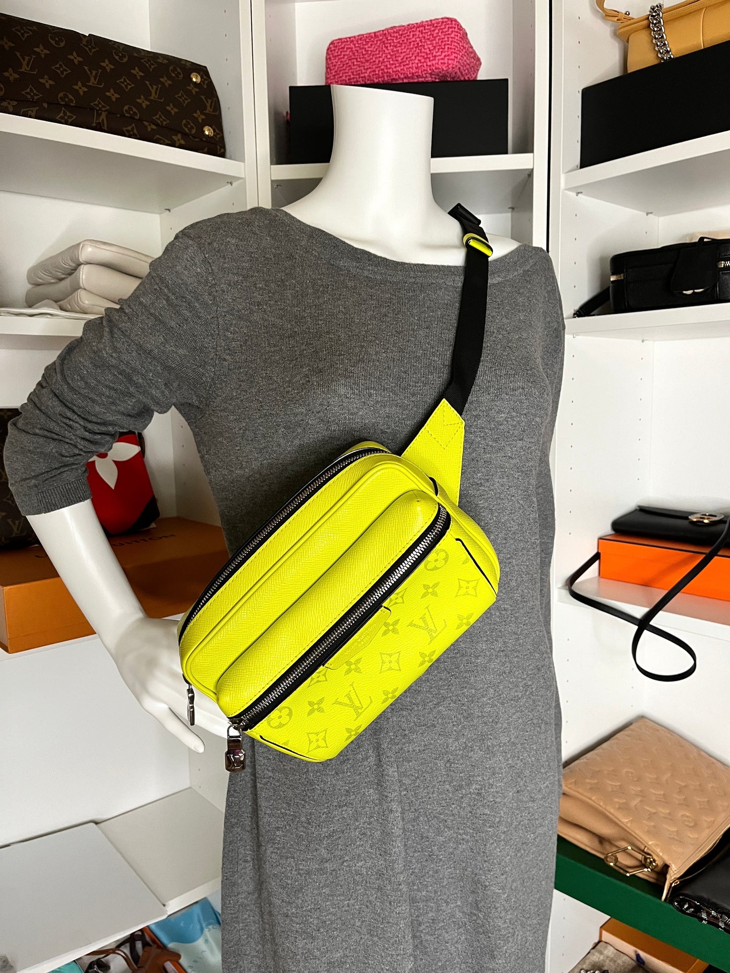 LOUIS VUITTON Taiga Outdoor Bumbag Neon Yellow Crossbody Bag