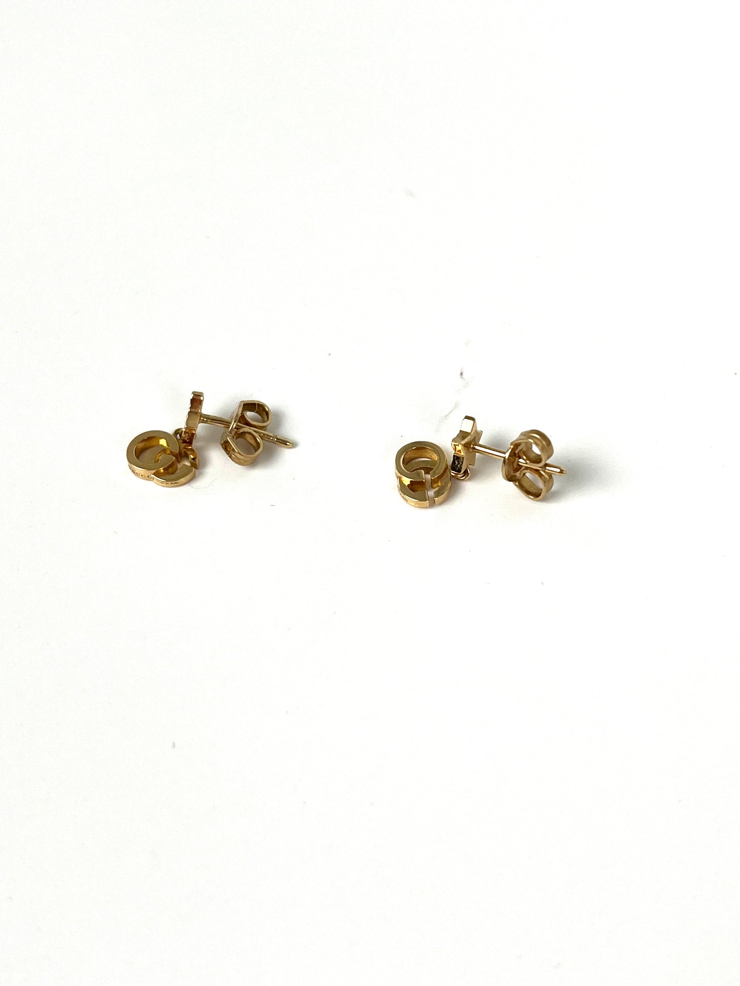 GUCCI GG Running Star 18k Yellow Gold Logo Drop Earrings