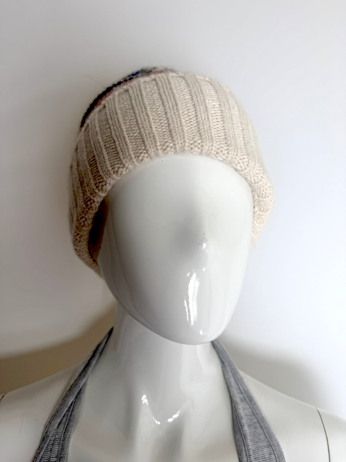 Loro Piana Pattern Printed Cashmere Winter Cream Green Red Beanie Hat