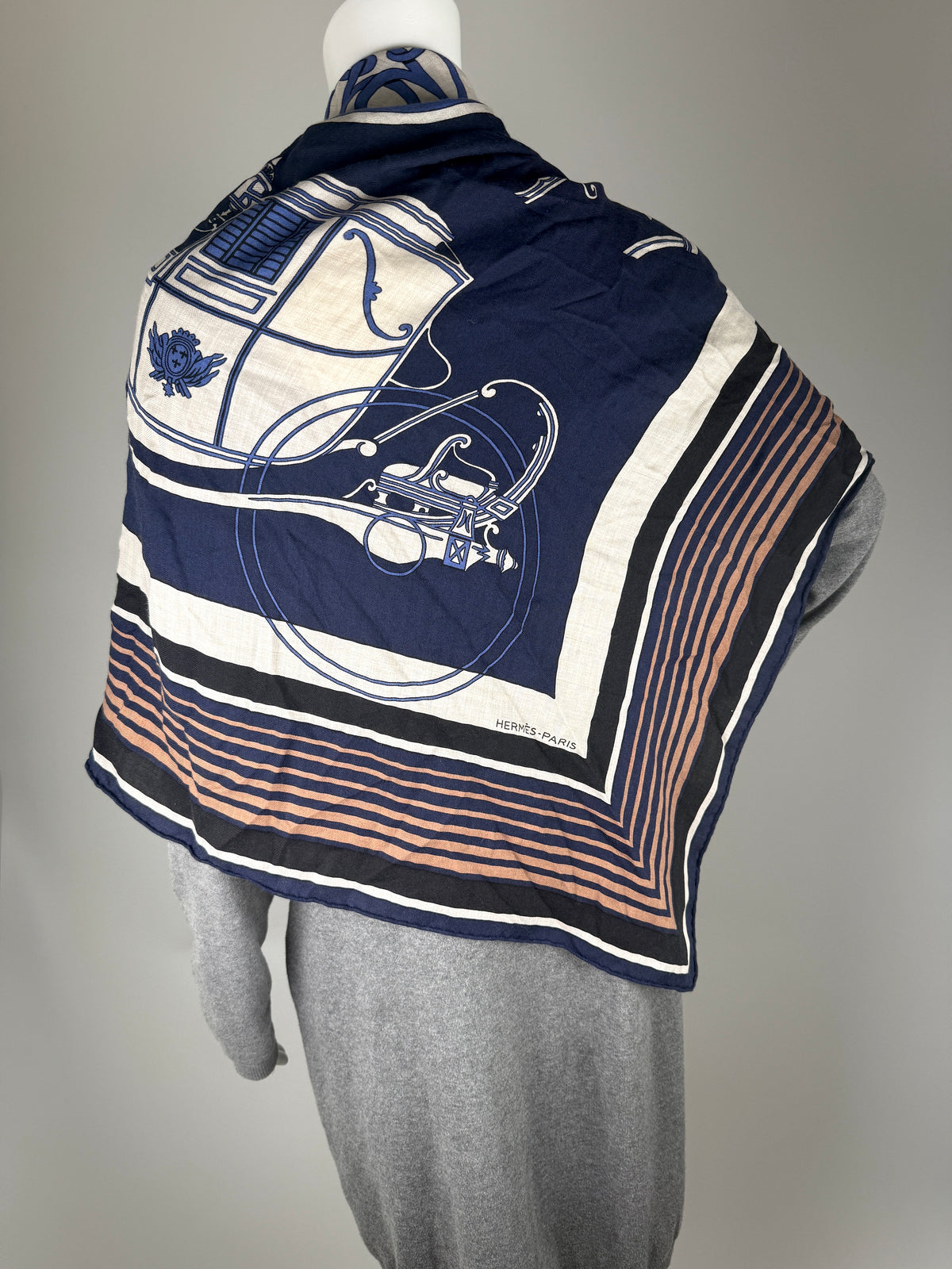 HERMES Ex Libris Giant Triangle Caban Natural Cashmere Silk Scarf New with tag