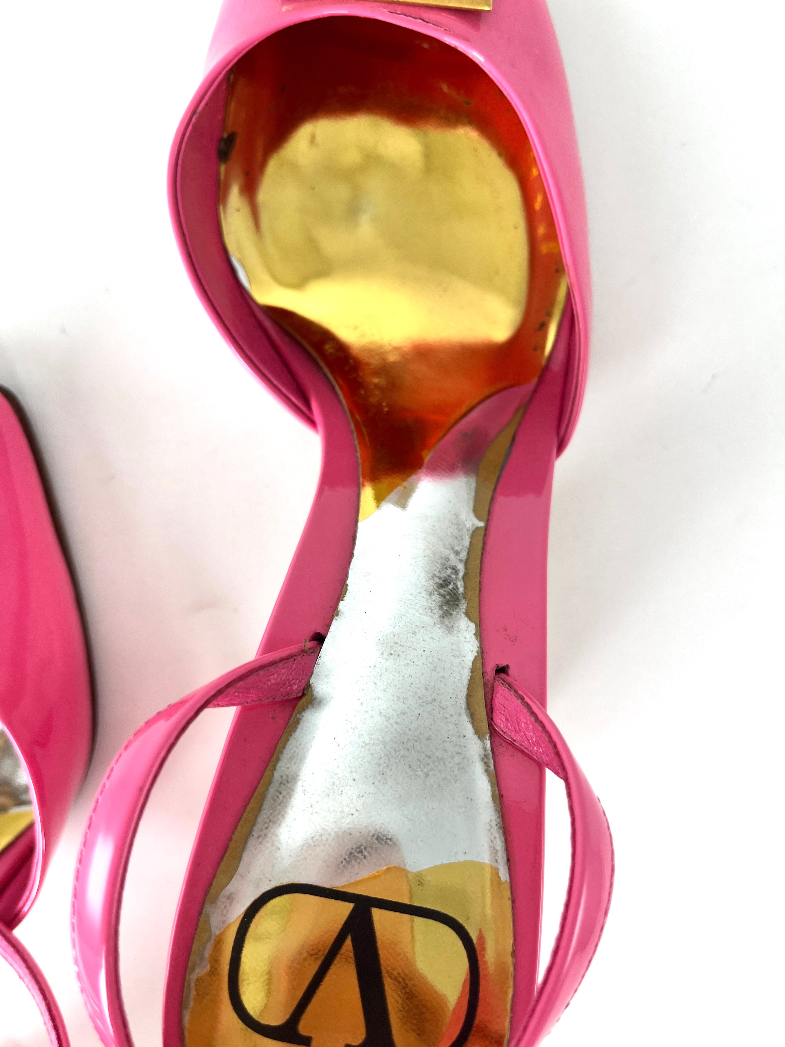 Valentino Garavani Roman One Stud Pink Patent Leather Block Heel Pumps –  Fashion Reloved