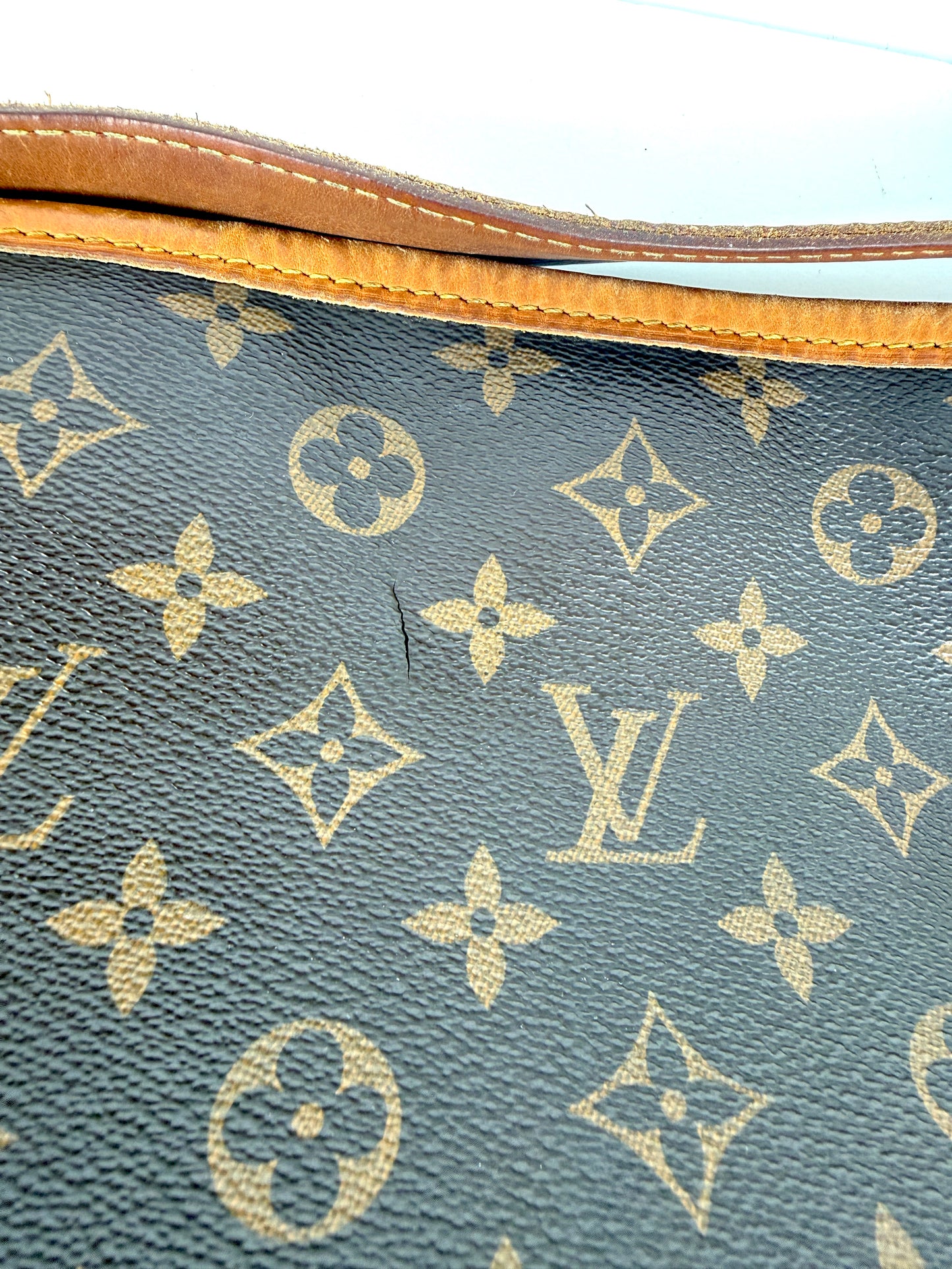 LOUIS VUITTON Delightful MM Monogram Coated Canvas Shoulder Hobo Bag