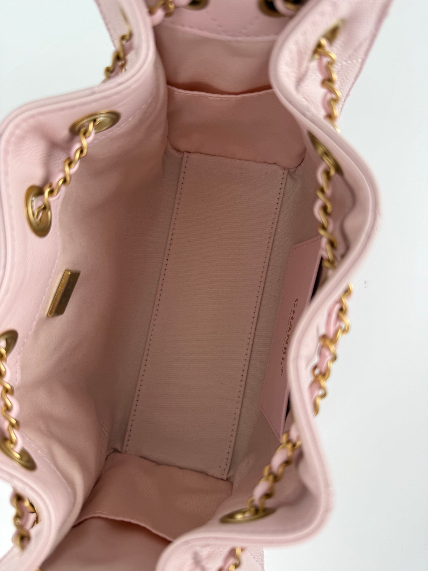 New CHANEL 25 Mini Pink Quilted Caviar Leather Shoulder Bag