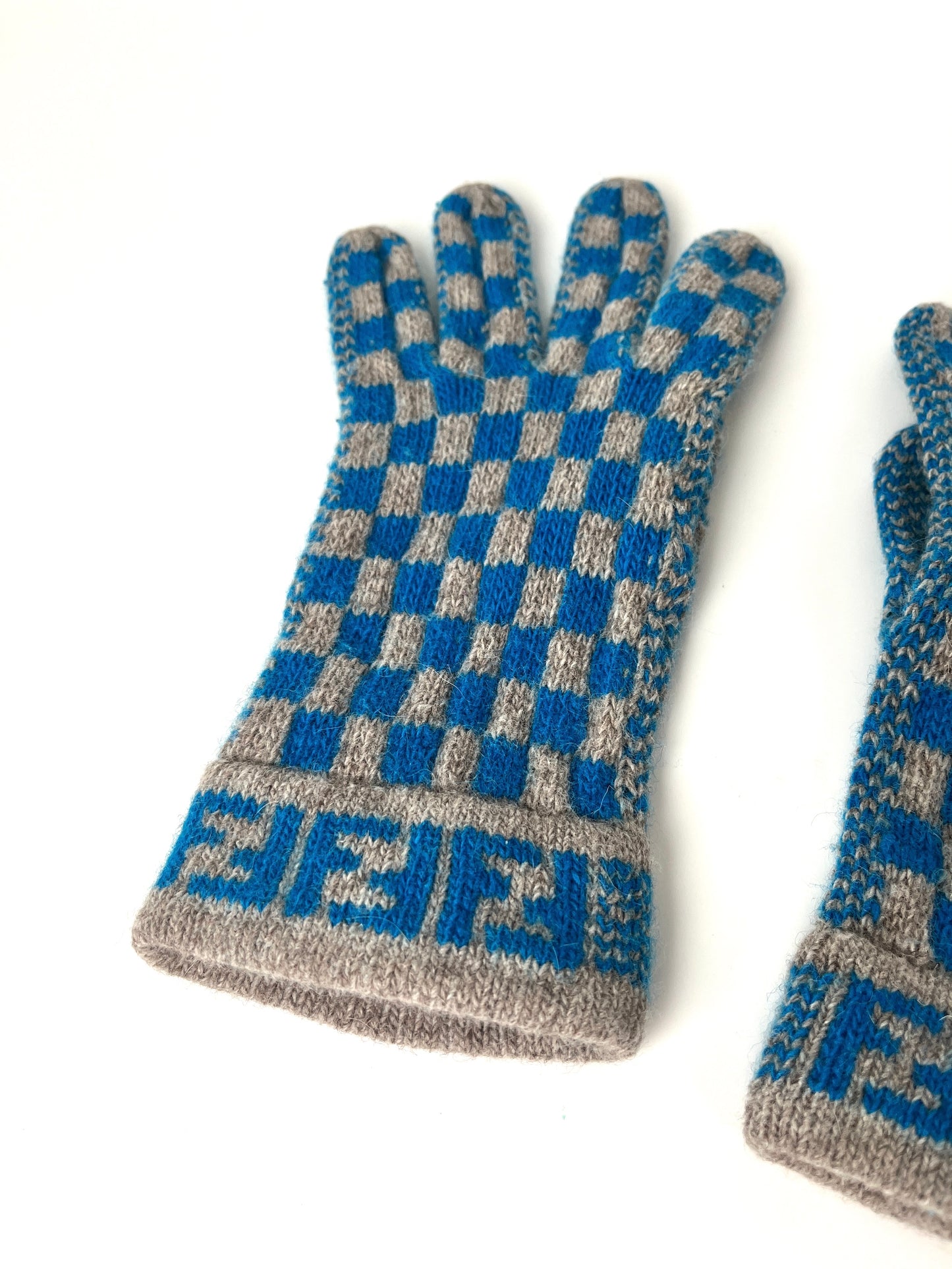 FENDI FF Logo Knit Wool Gloves Gray Blue