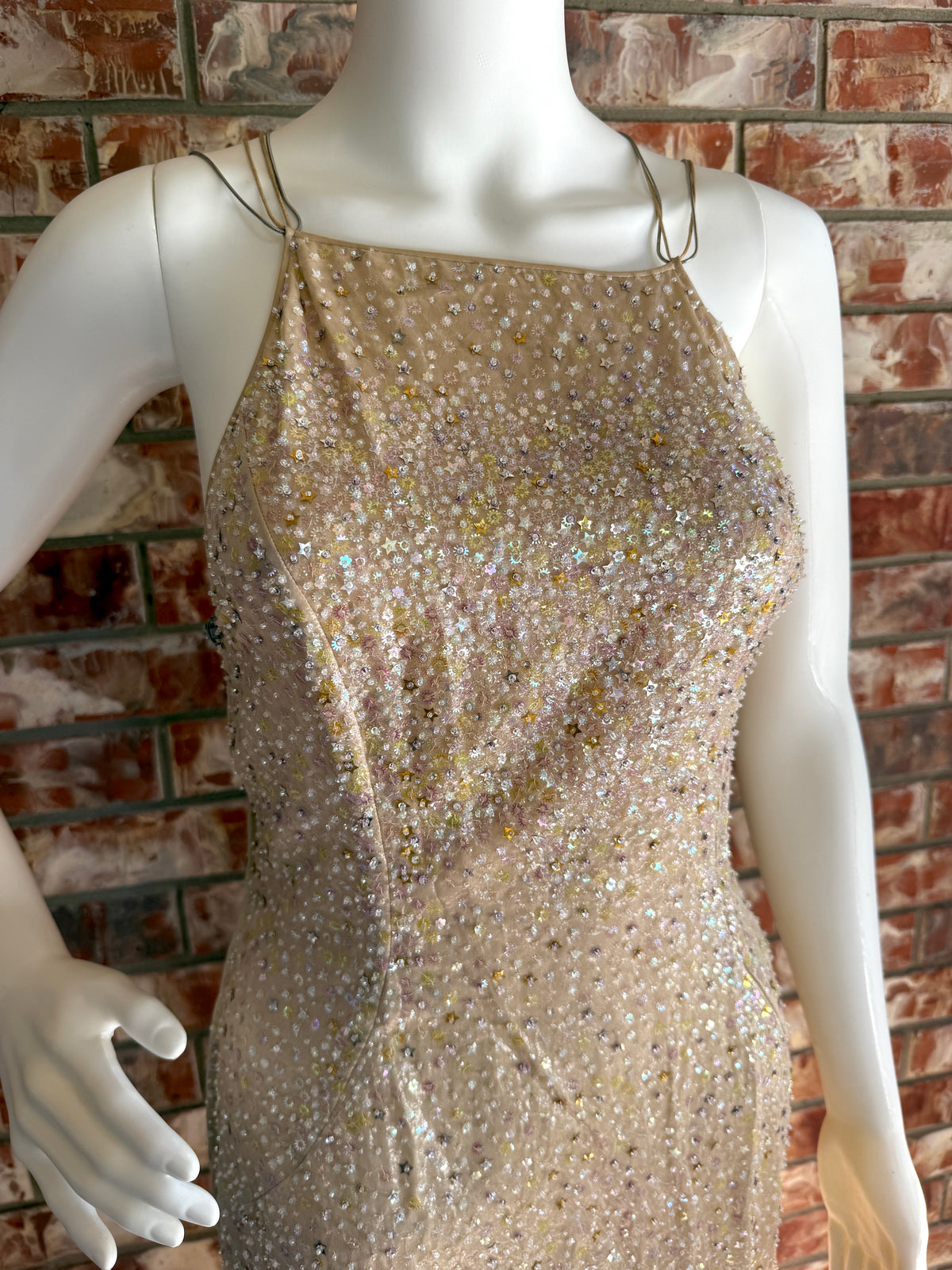 Couture Era Vintage 1996 Sequin Embroidered Light Beige Donna Evening Open Back Gown 42