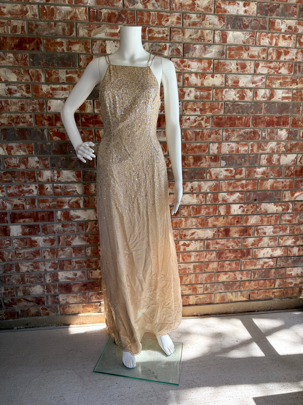 Couture Era Vintage 1996 Sequin Embroidered Light Beige Donna Evening Open Back Gown 42