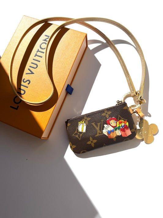 New LOUIS VUITTON Phone Holder Monogram Vivienne 2025 Print Pouch 