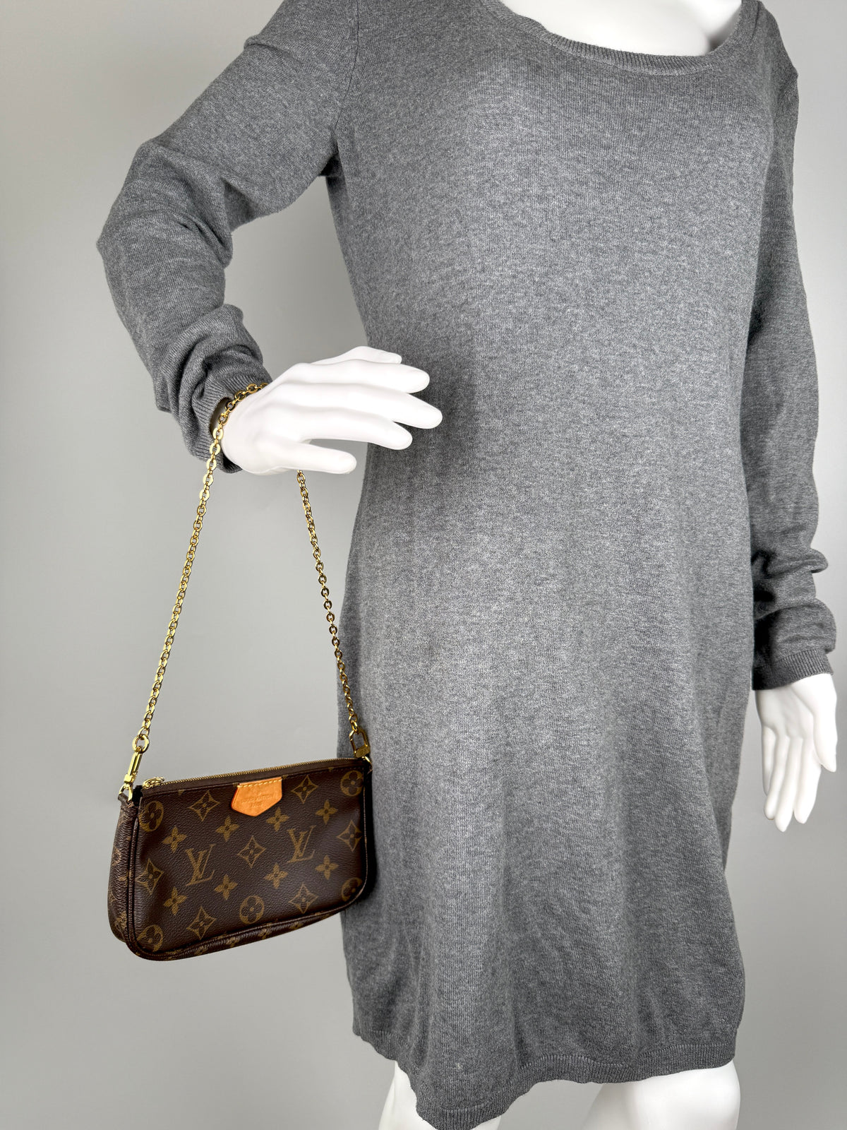 Louis Vuitton Multi Pochette Accessoires Monogram Brown Khaki Crossbody Bag