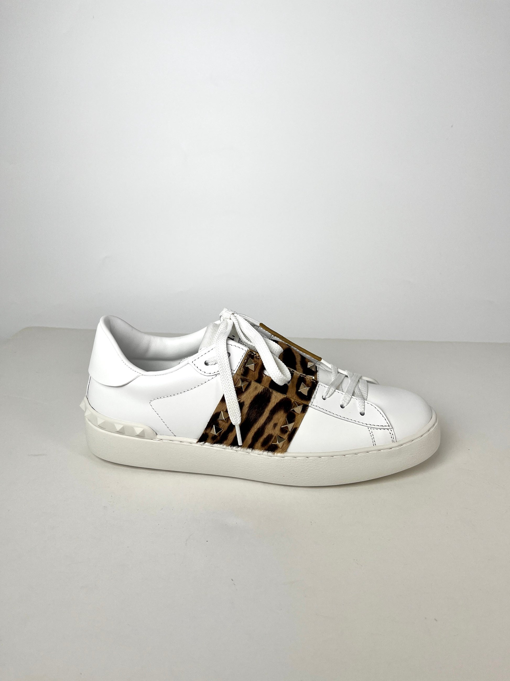 New Valentino Garavani Untitled White Animal Print Rockstud Leather Sneakers 40 9.5