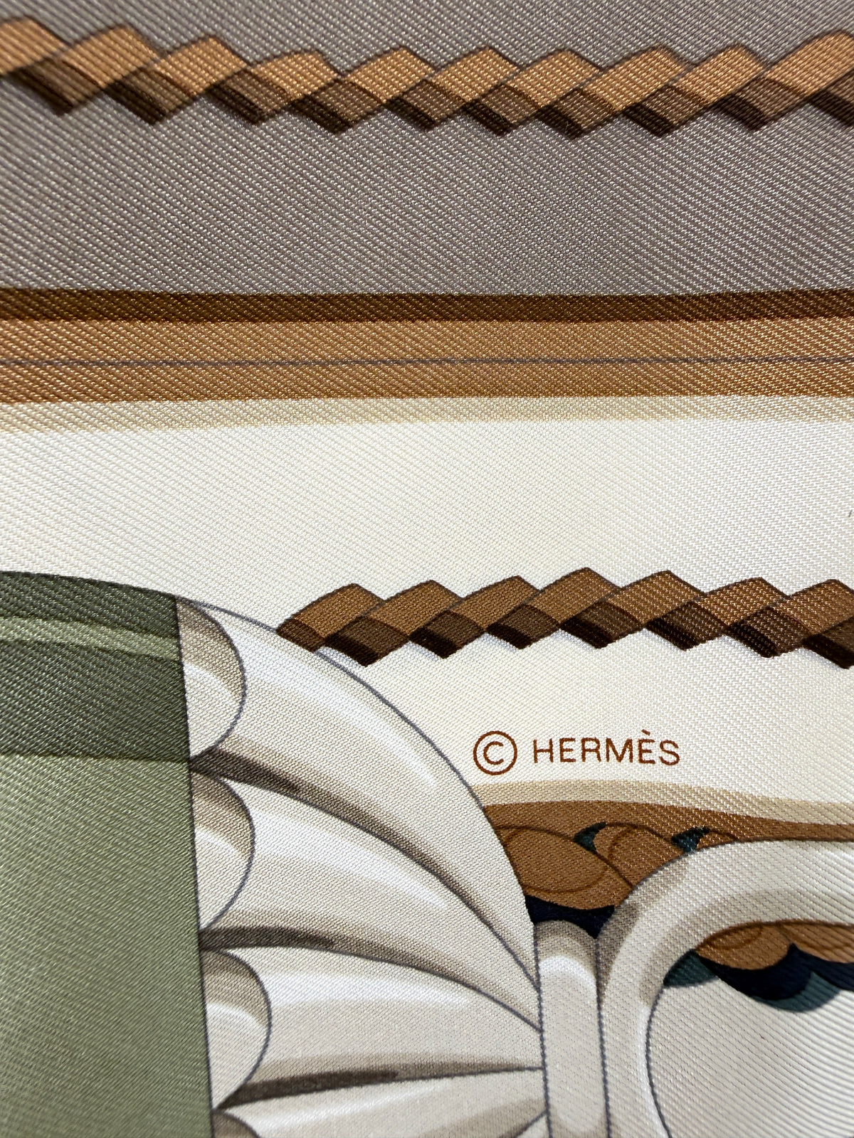 HERMES Flora Y Plata Square 90 cm Cream Etoupe Khaki Silk Scarf New with tag